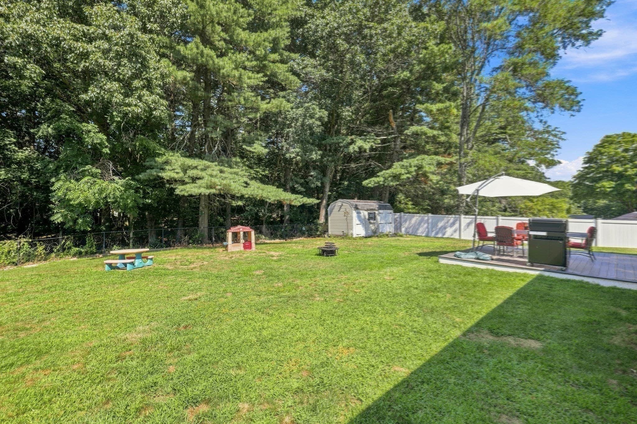 Single Family Residence at 188 Baldwin Ave, Framingham MA 01701, Framingham, photo 33 of 39