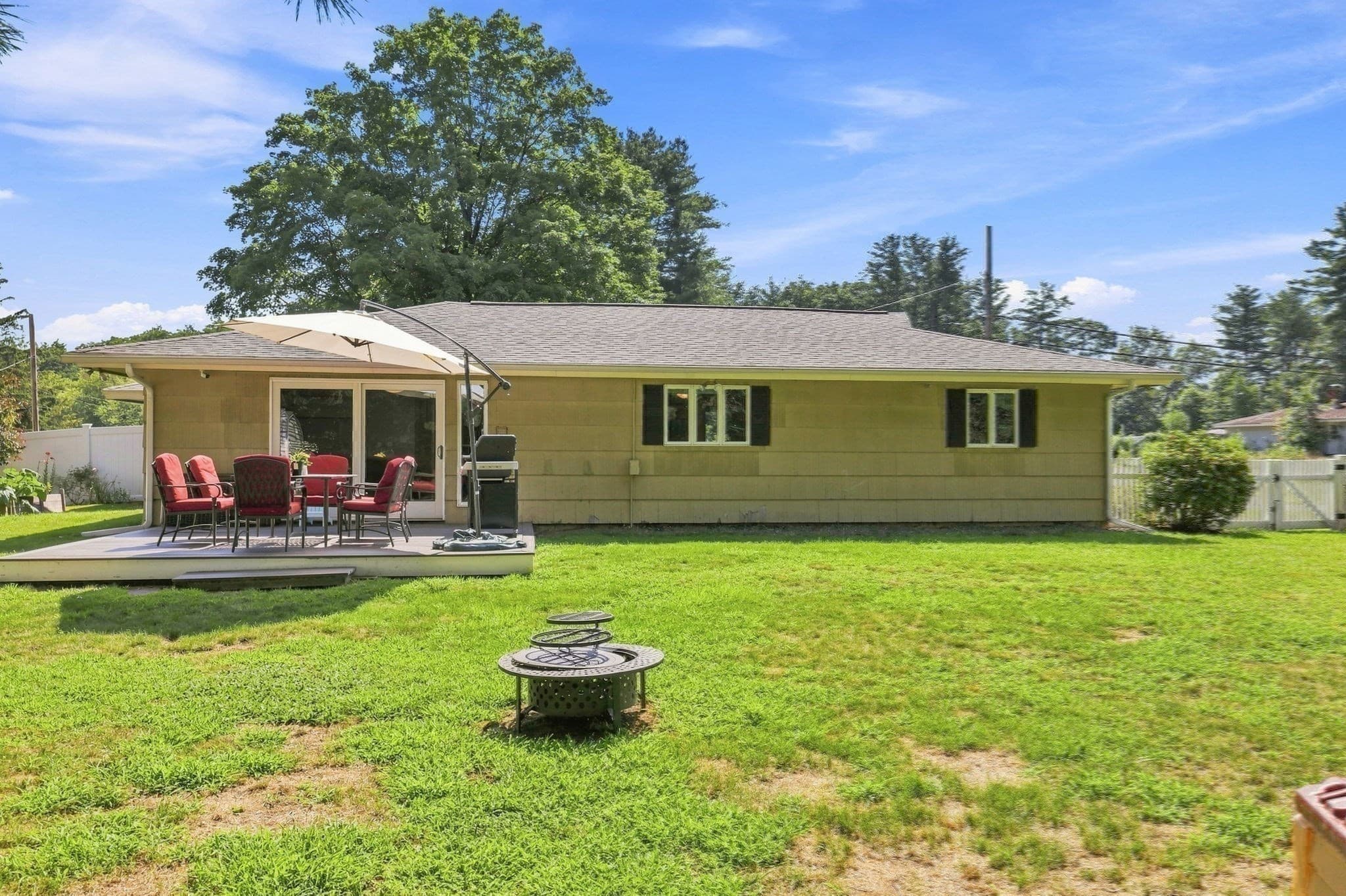 Single Family Residence at 188 Baldwin Ave, Framingham MA 01701, Framingham, photo 35 of 39