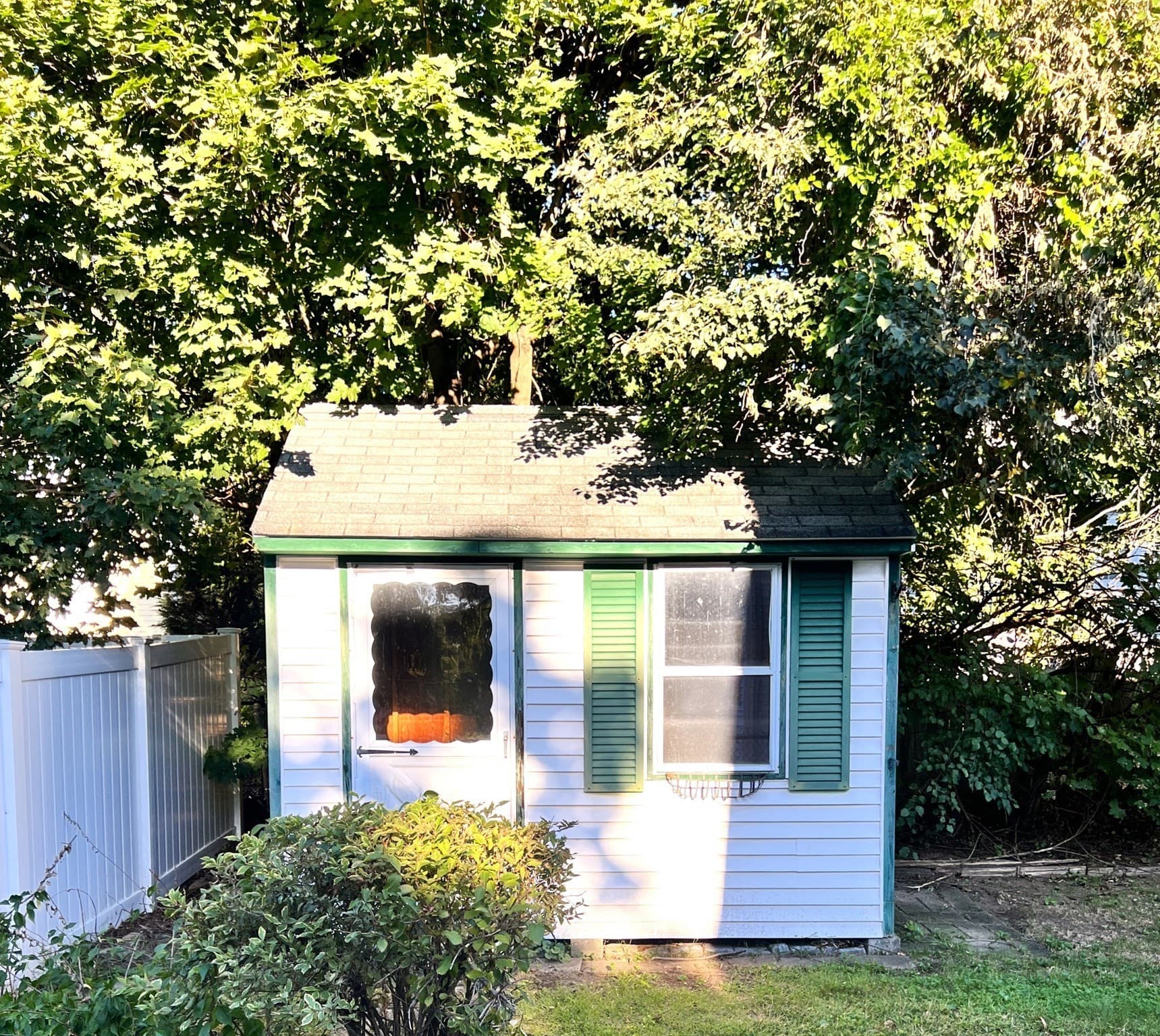 Single Family Residence at 109 Pilgrim, Springfield MA 01118, Springfield, photo 34 of 35