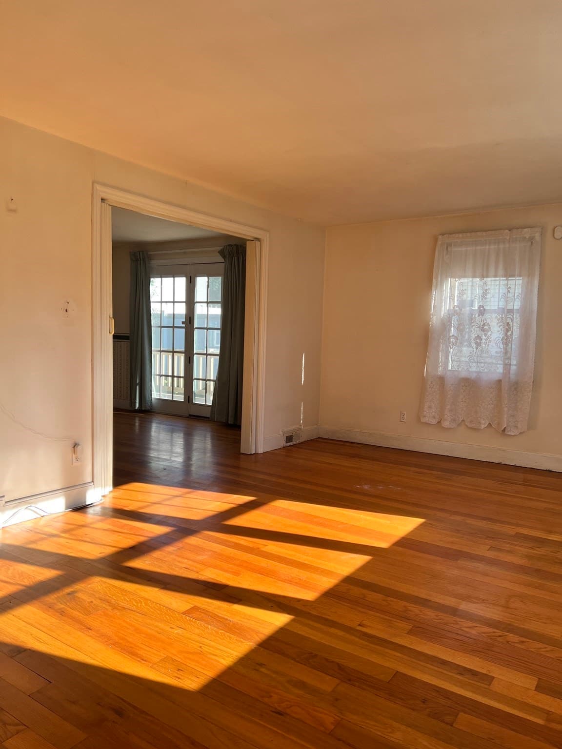 Single Family Residence at 109 Pilgrim, Springfield MA 01118, Springfield, photo 4 of 35