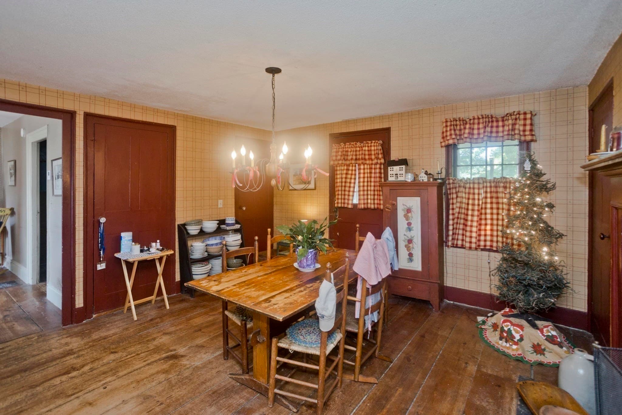 Single Family Residence at 40 Somers Rd, East Longmeadow MA 01028, East Longmeadow, photo 33 of 42