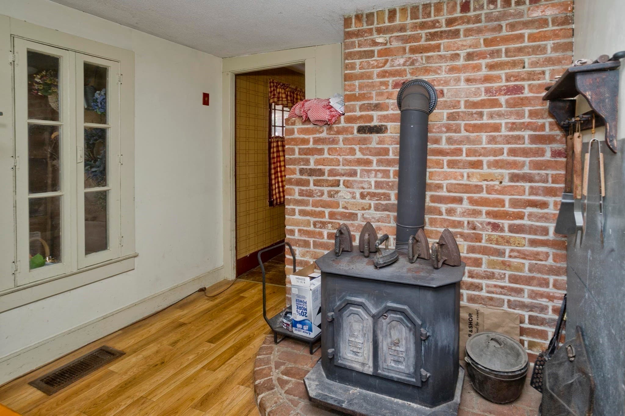 Single Family Residence at 40 Somers Rd, East Longmeadow MA 01028, East Longmeadow, photo 40 of 42