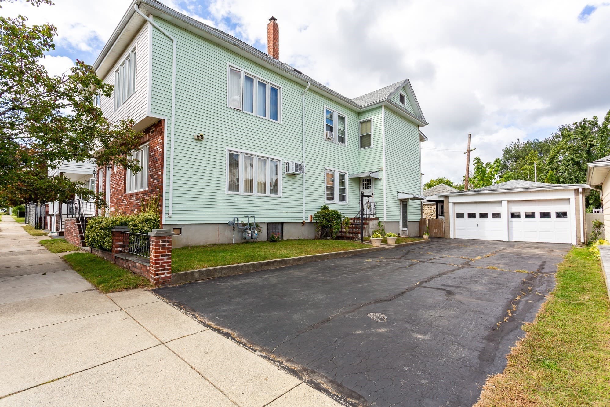 2 Family - 2 Units Up/Down at 365 Hersom, New Bedford MA 02745, New Bedford, photo 26 of 30