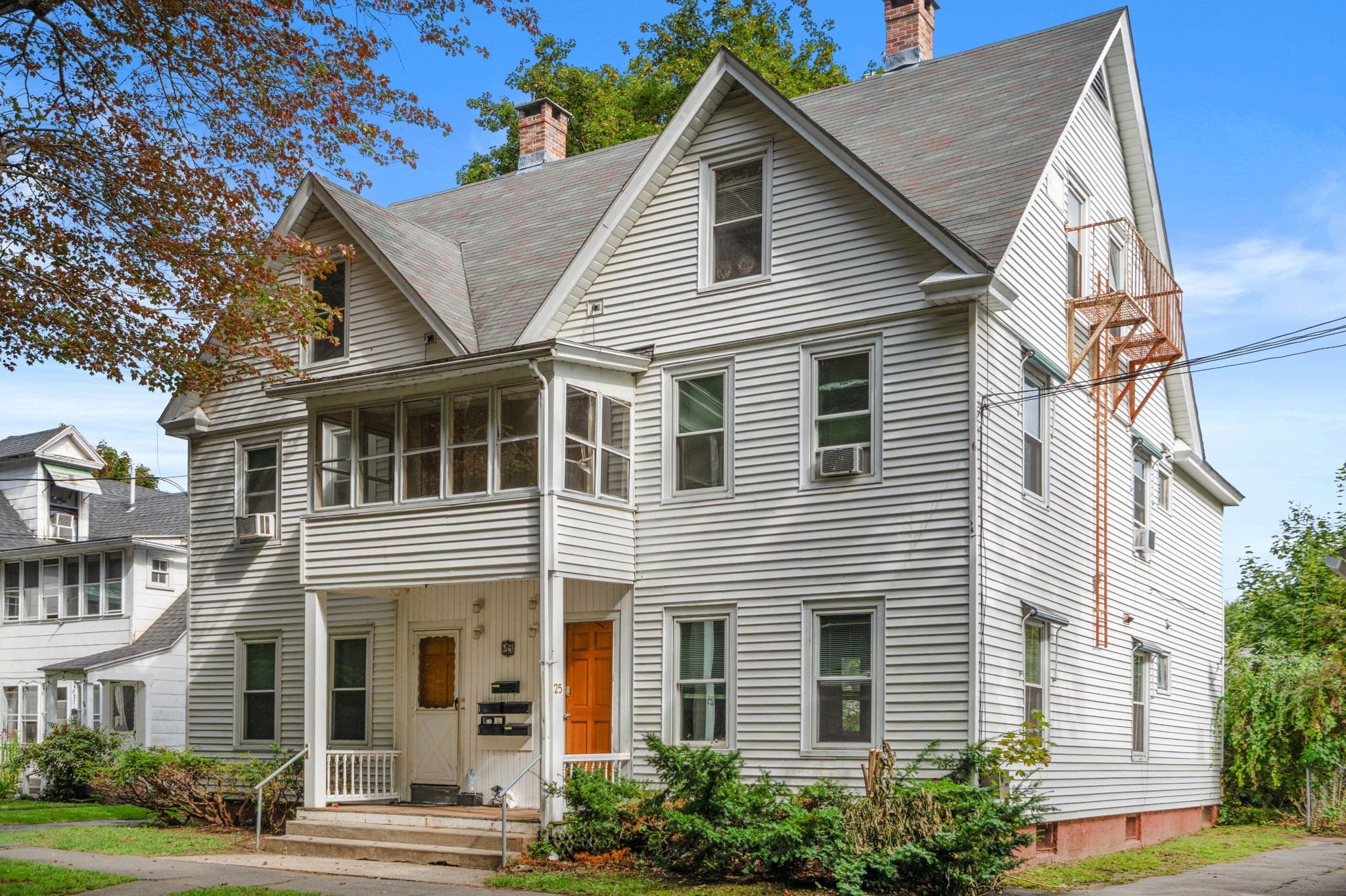 5+ Family - 5+ Units Up/Down at 25 Leonard Ave, Westfield MA 01085, Westfield, photo 2 of 26