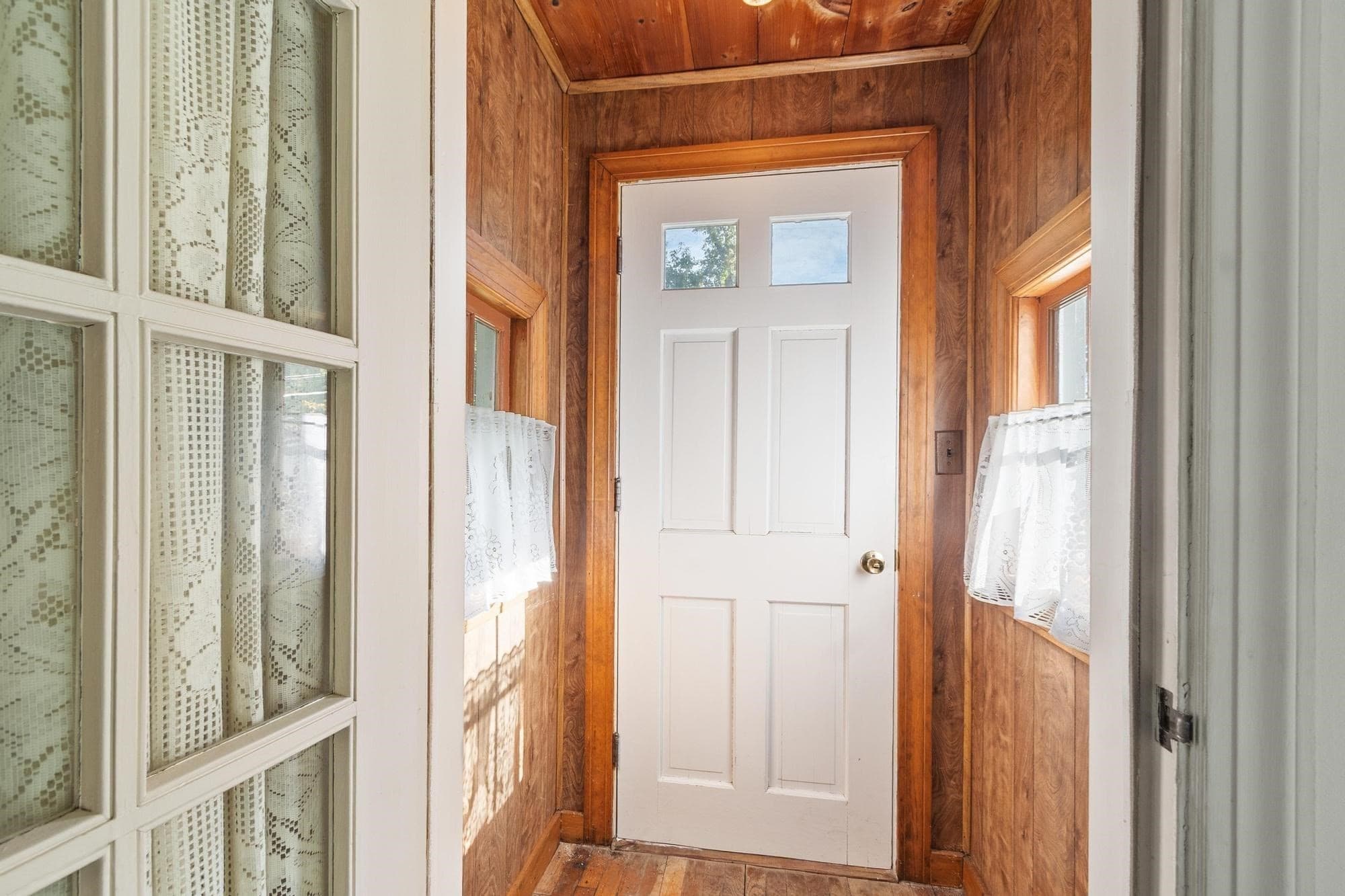 Single Family Residence at 95 West Street, Lunenburg MA 01462, Lunenburg, photo 7 of 18