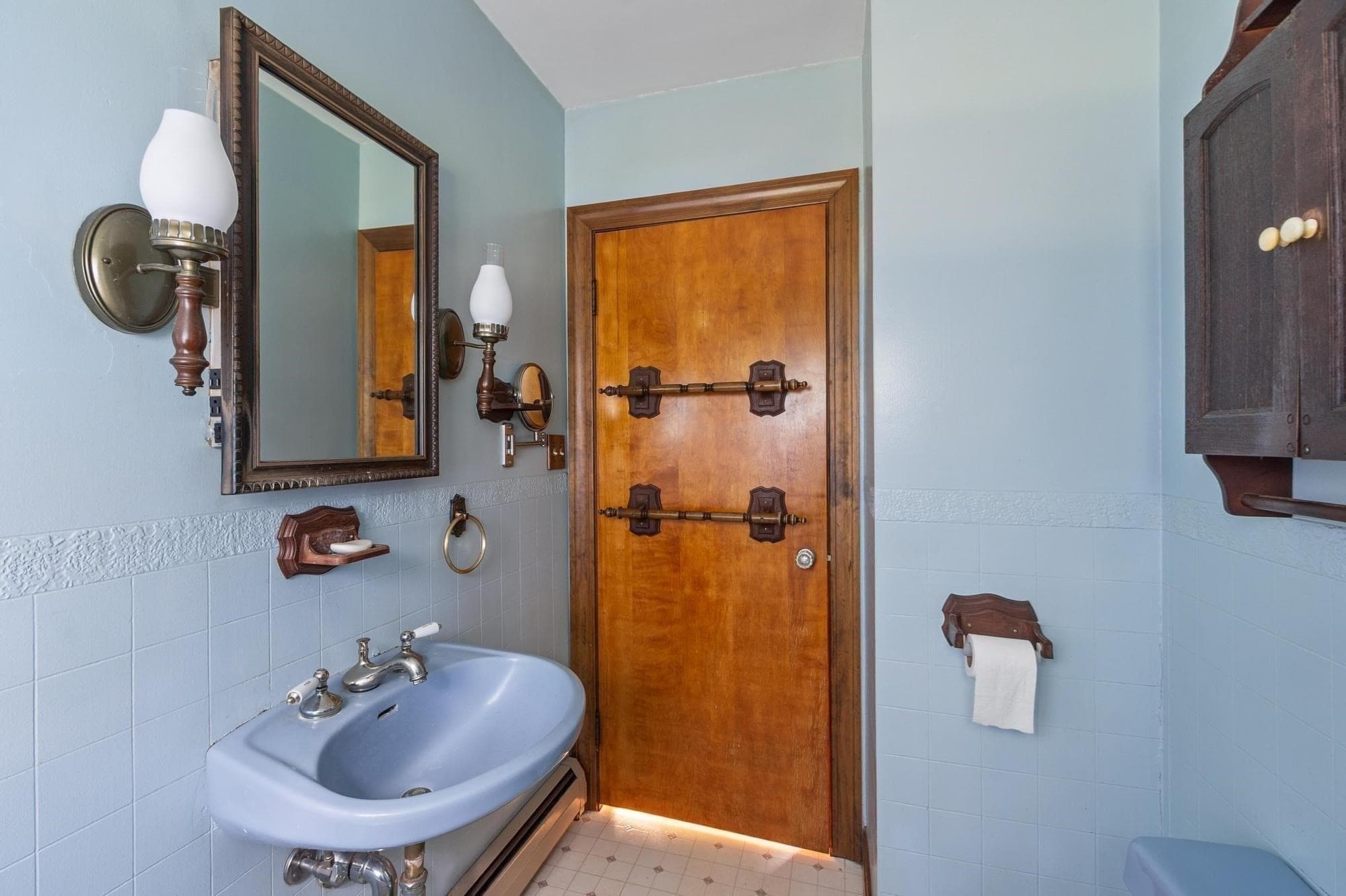 Single Family Residence at 95 West Street, Lunenburg MA 01462, Lunenburg, photo 9 of 18