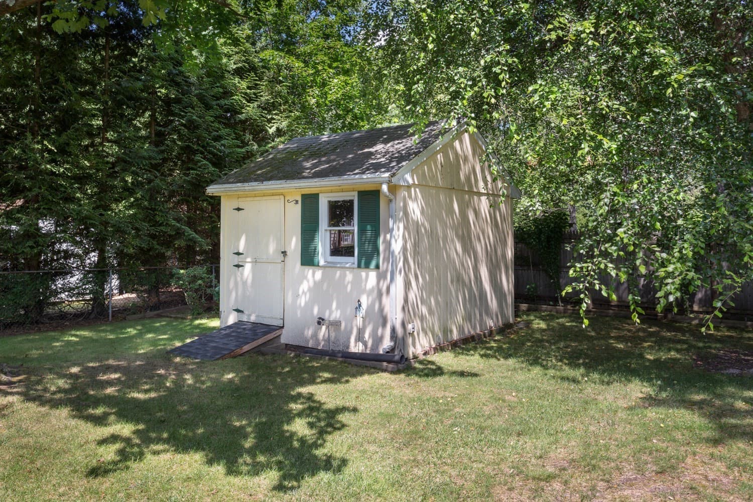 Single Family Residence at 4 Southgate Rd, Franklin MA 02038, Franklin, photo 38 of 38