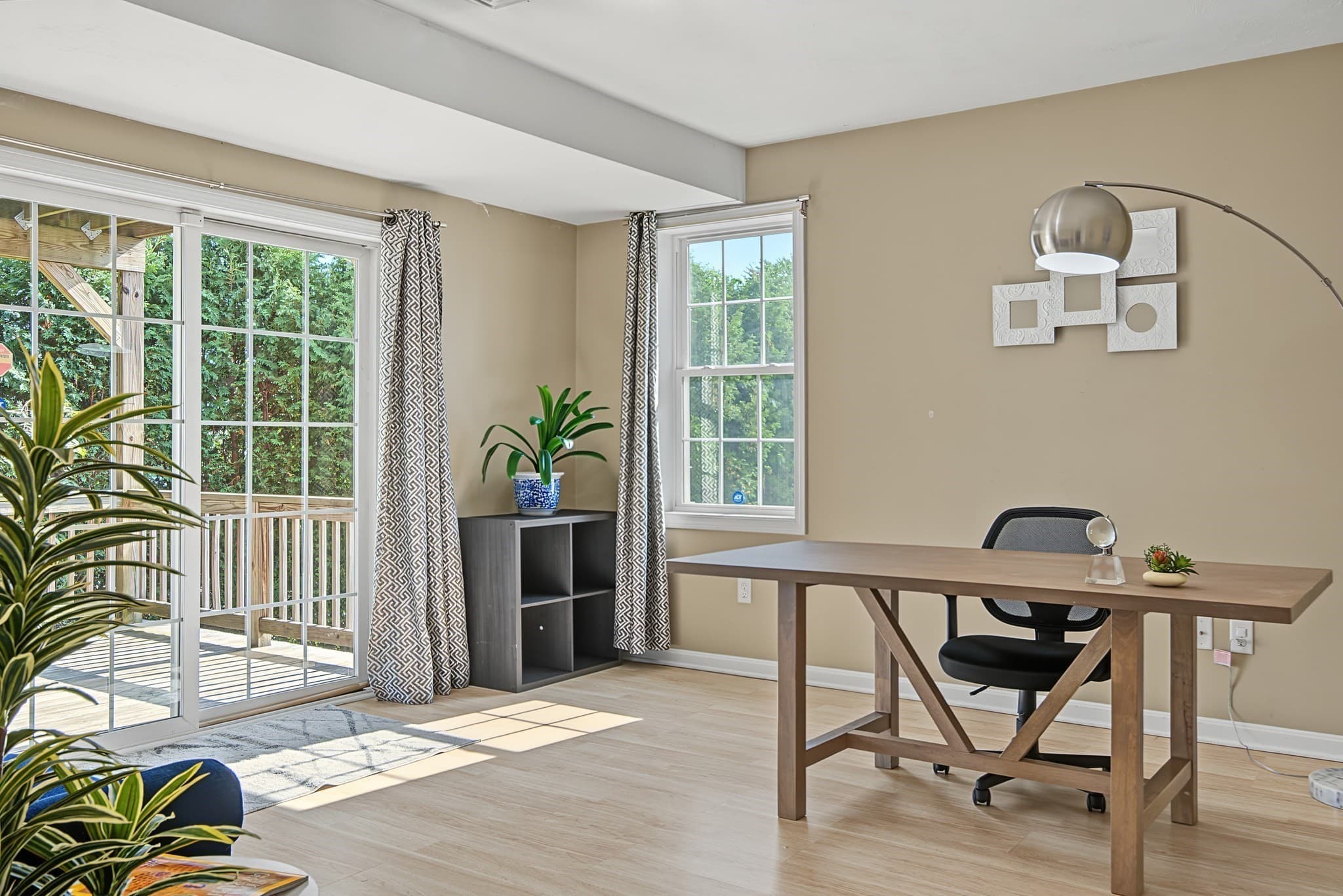 Single Family Residence at 6 Greenhalge St, Worcester MA 01604, Worcester, photo 32 of 38
