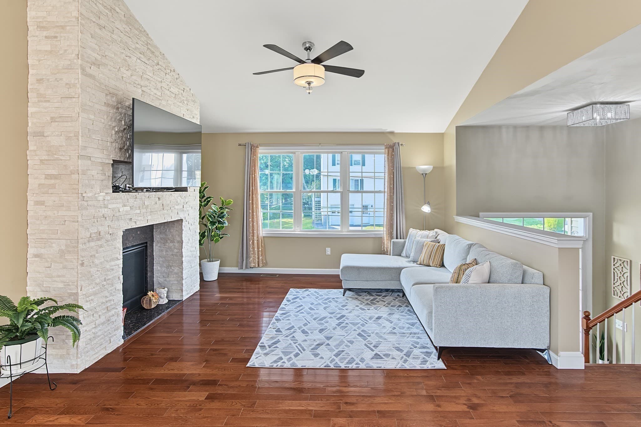 Single Family Residence at 6 Greenhalge St, Worcester MA 01604, Worcester, photo 10 of 38
