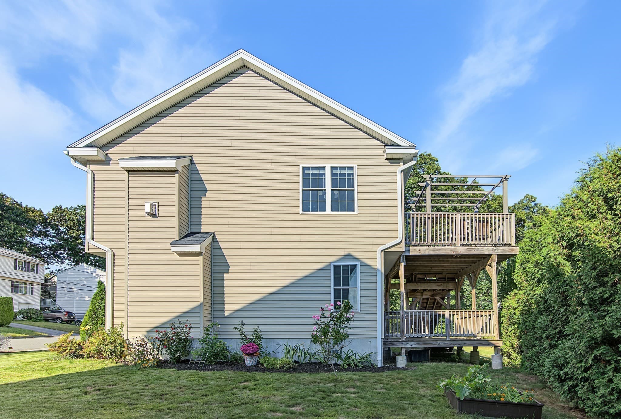 Single Family Residence at 6 Greenhalge St, Worcester MA 01604, Worcester, photo 33 of 38
