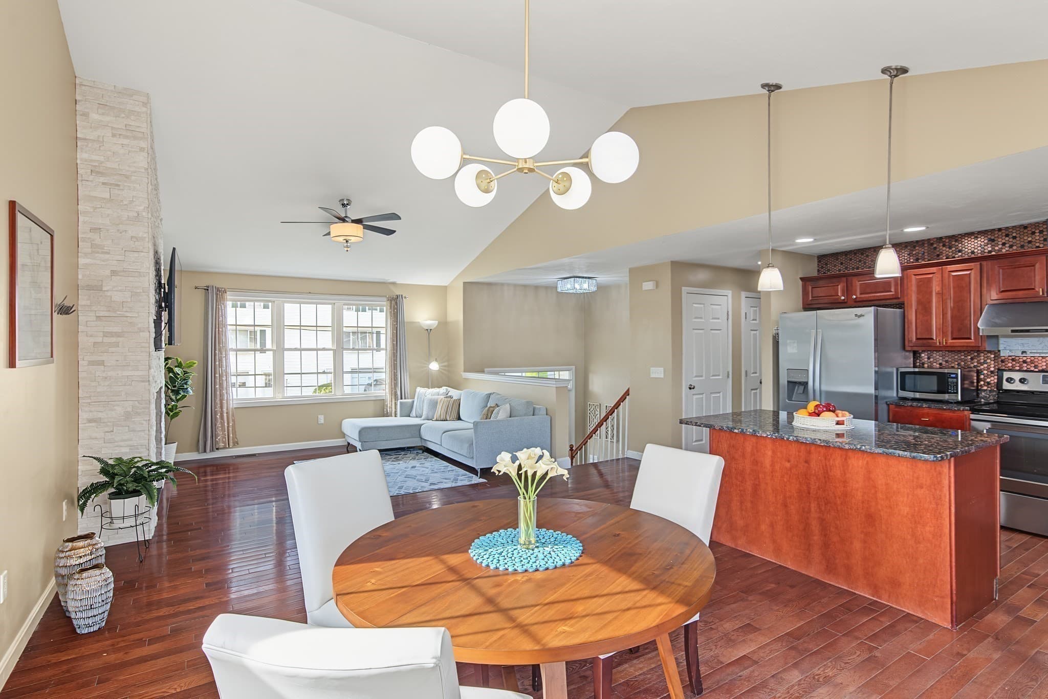 Single Family Residence at 6 Greenhalge St, Worcester MA 01604, Worcester, photo 11 of 38