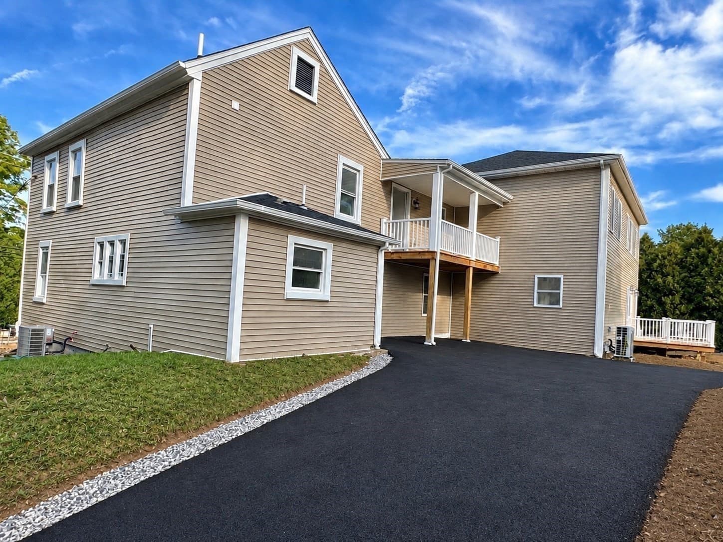 Single Family Residence at 346 Hilldale Ave, Haverhill MA 01832, Haverhill, photo 2 of 19