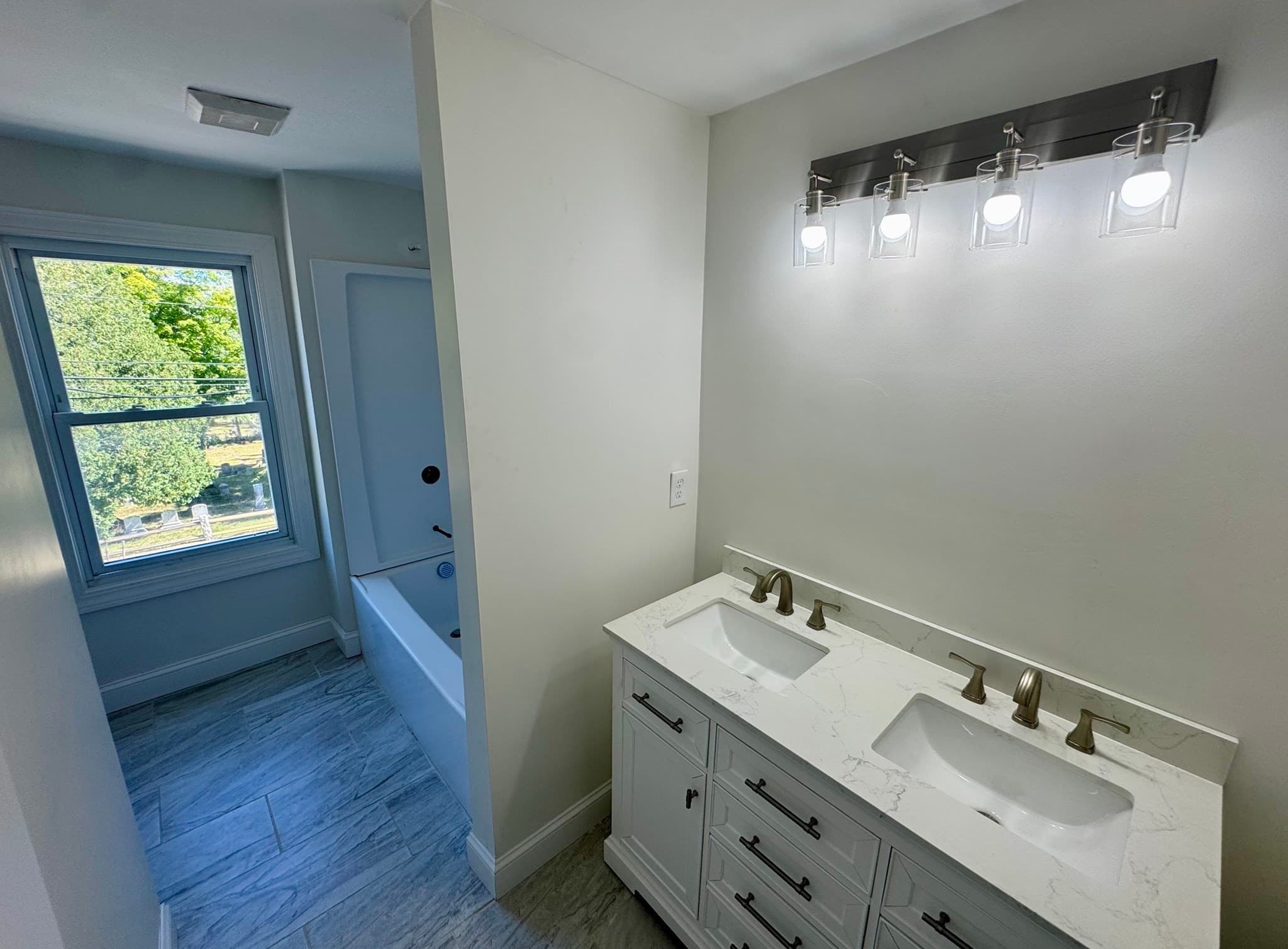 Single Family Residence at 346 Hilldale Ave, Haverhill MA 01832, Haverhill, photo 17 of 19