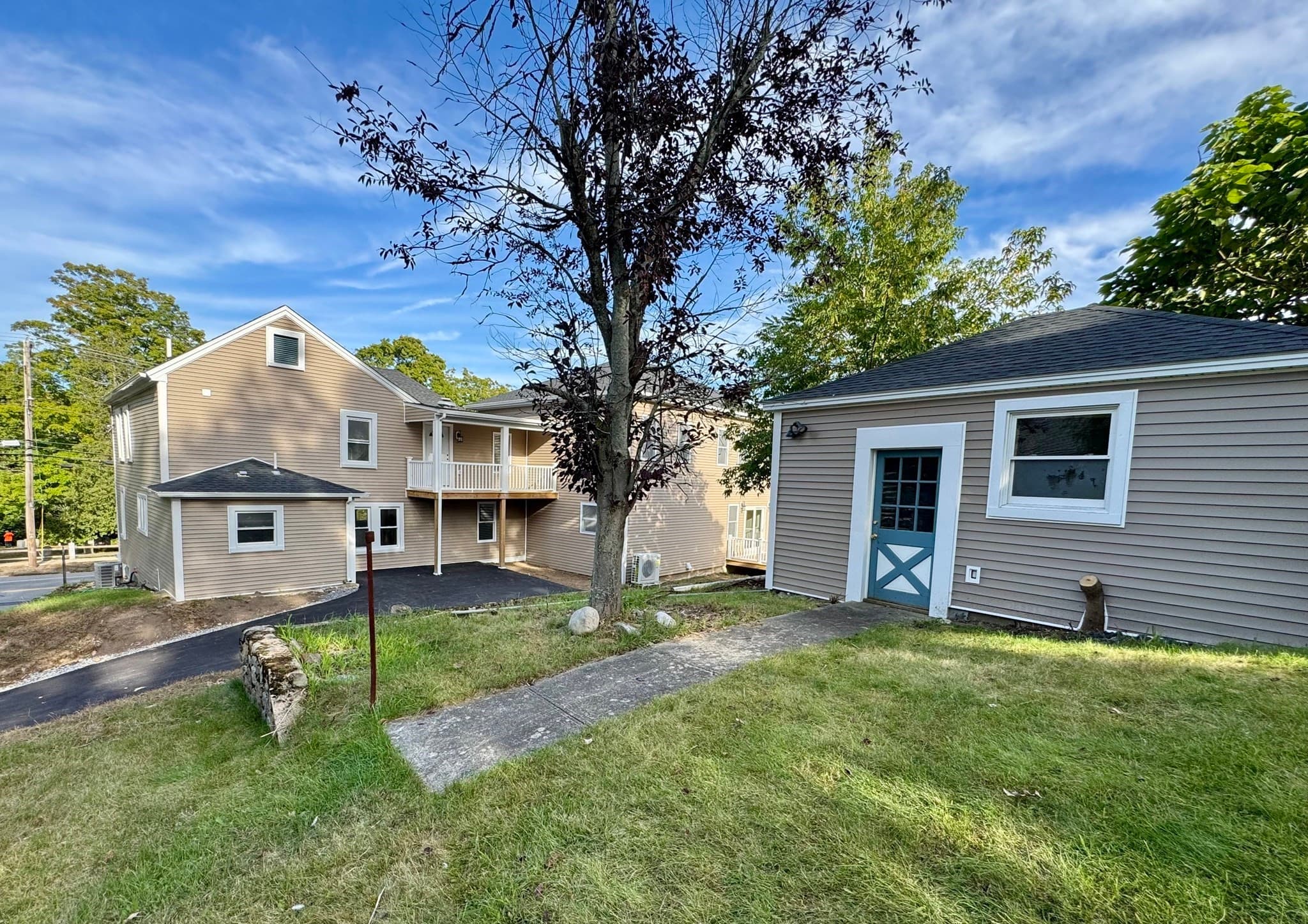 Single Family Residence at 346 Hilldale Ave, Haverhill MA 01832, Haverhill, photo 5 of 19