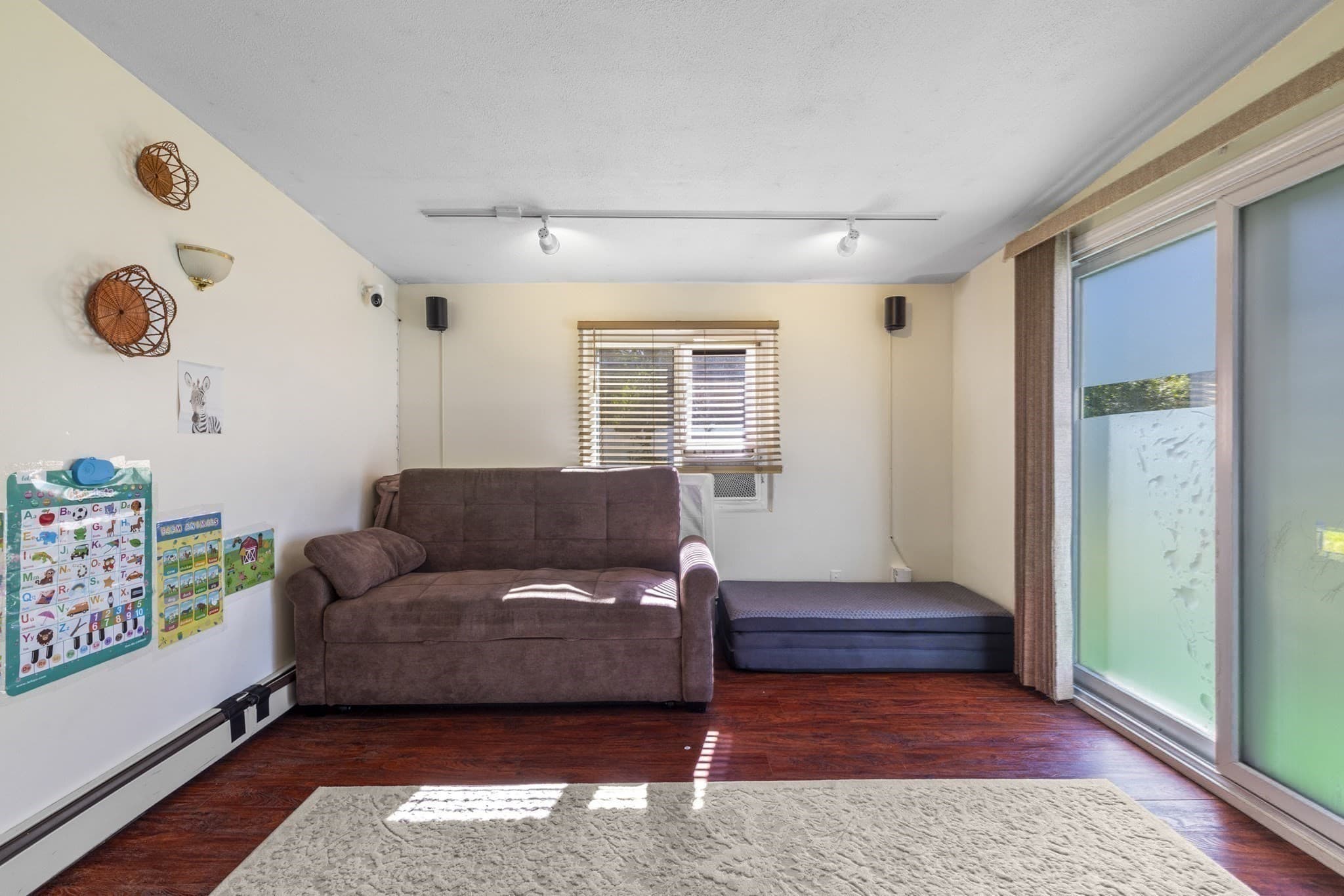 Single Family Residence at 1392 Old Pleasant St, Bridgewater MA 02324, Bridgewater, photo 14 of 38