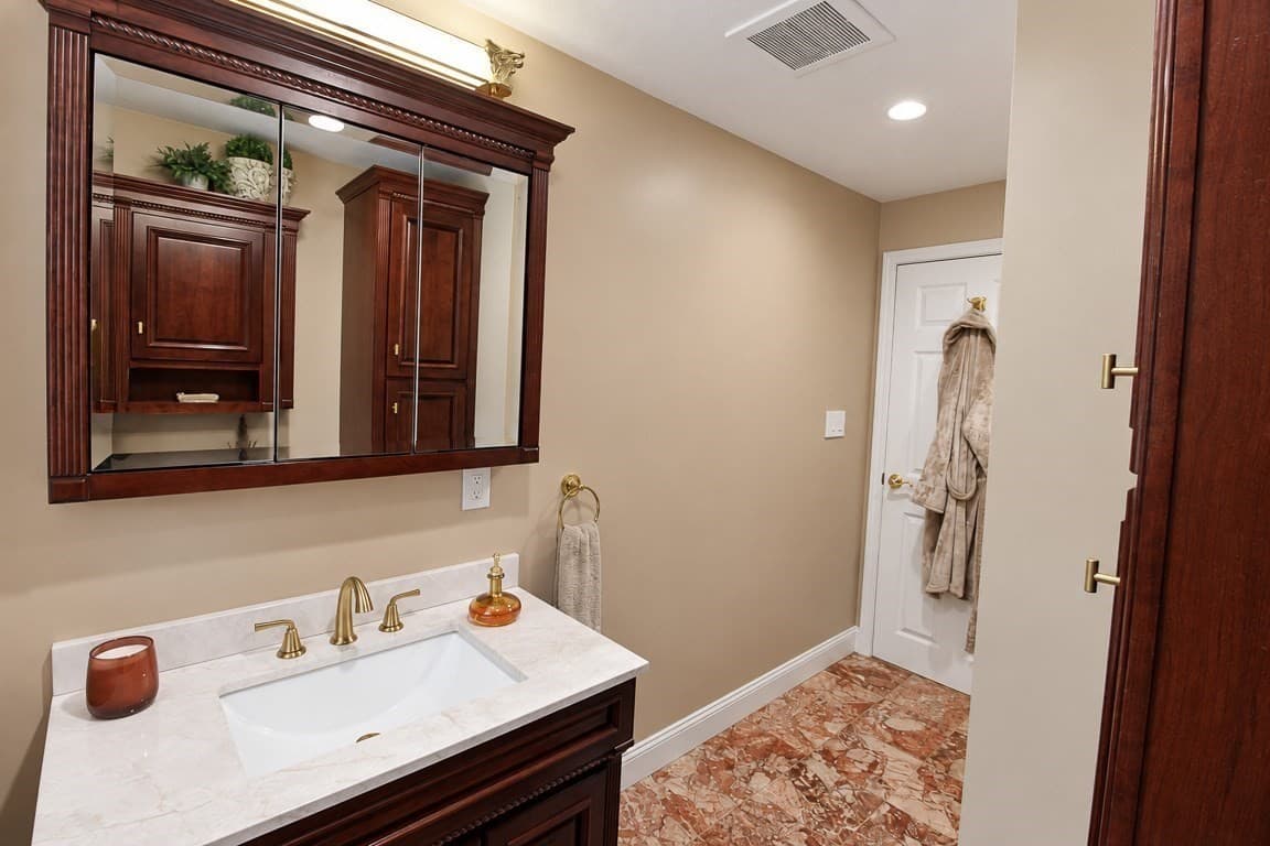 Single Family Residence at 4 Temi Road, Chelmsford MA 01824, Chelmsford, photo 17 of 42