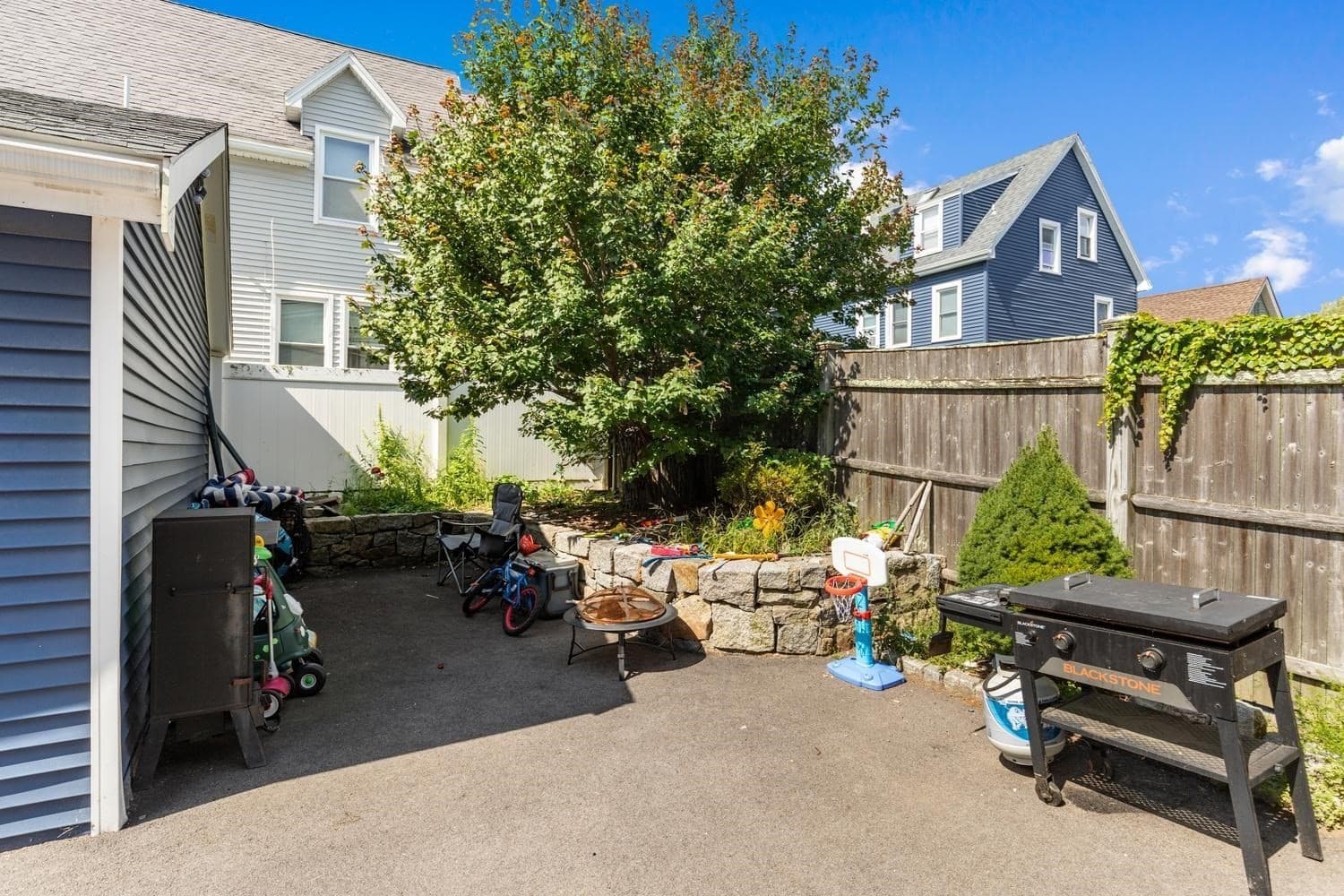 2 Family - 2 Units Up/Down at 150 Maplewood Avenue, Gloucester MA 01930, Gloucester, photo 27 of 34