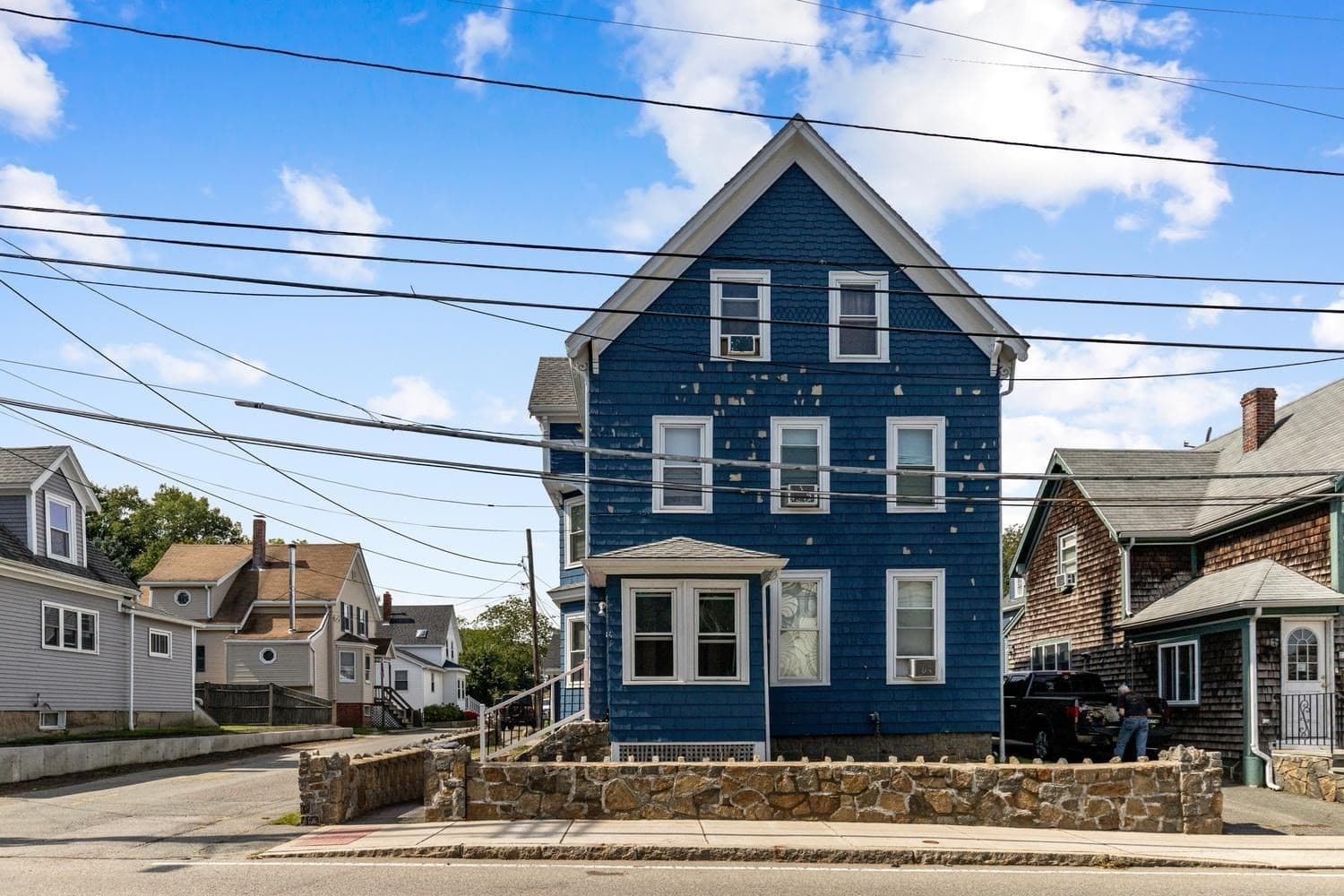 2 Family - 2 Units Up/Down at 150 Maplewood Avenue, Gloucester MA 01930, Gloucester, photo 3 of 34
