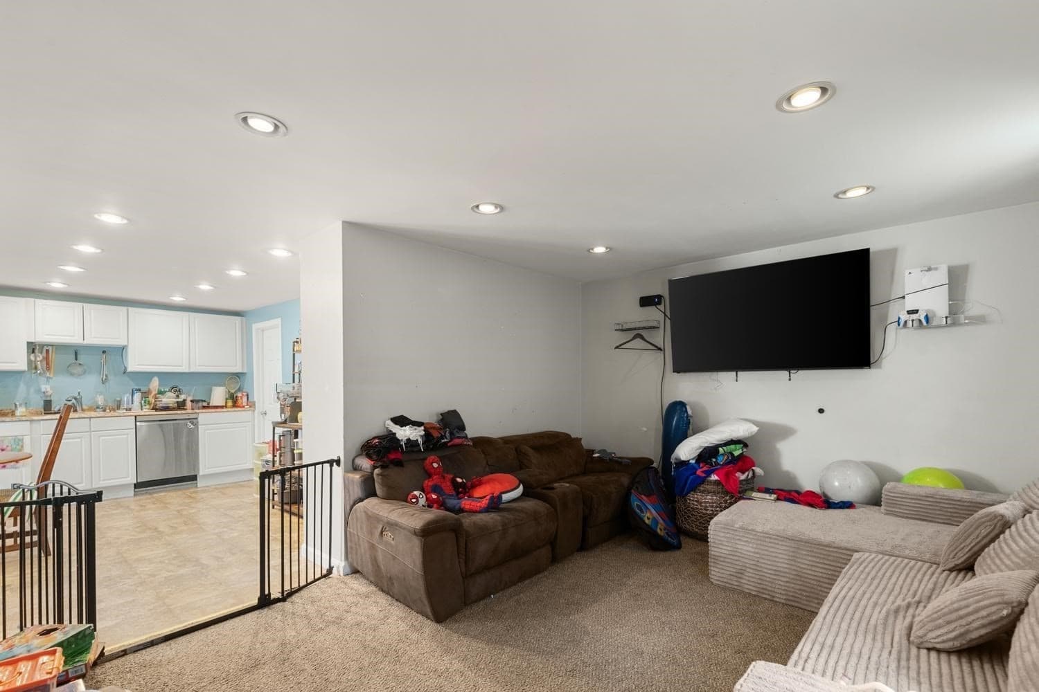 2 Family - 2 Units Up/Down at 150 Maplewood Avenue, Gloucester MA 01930, Gloucester, photo 20 of 34