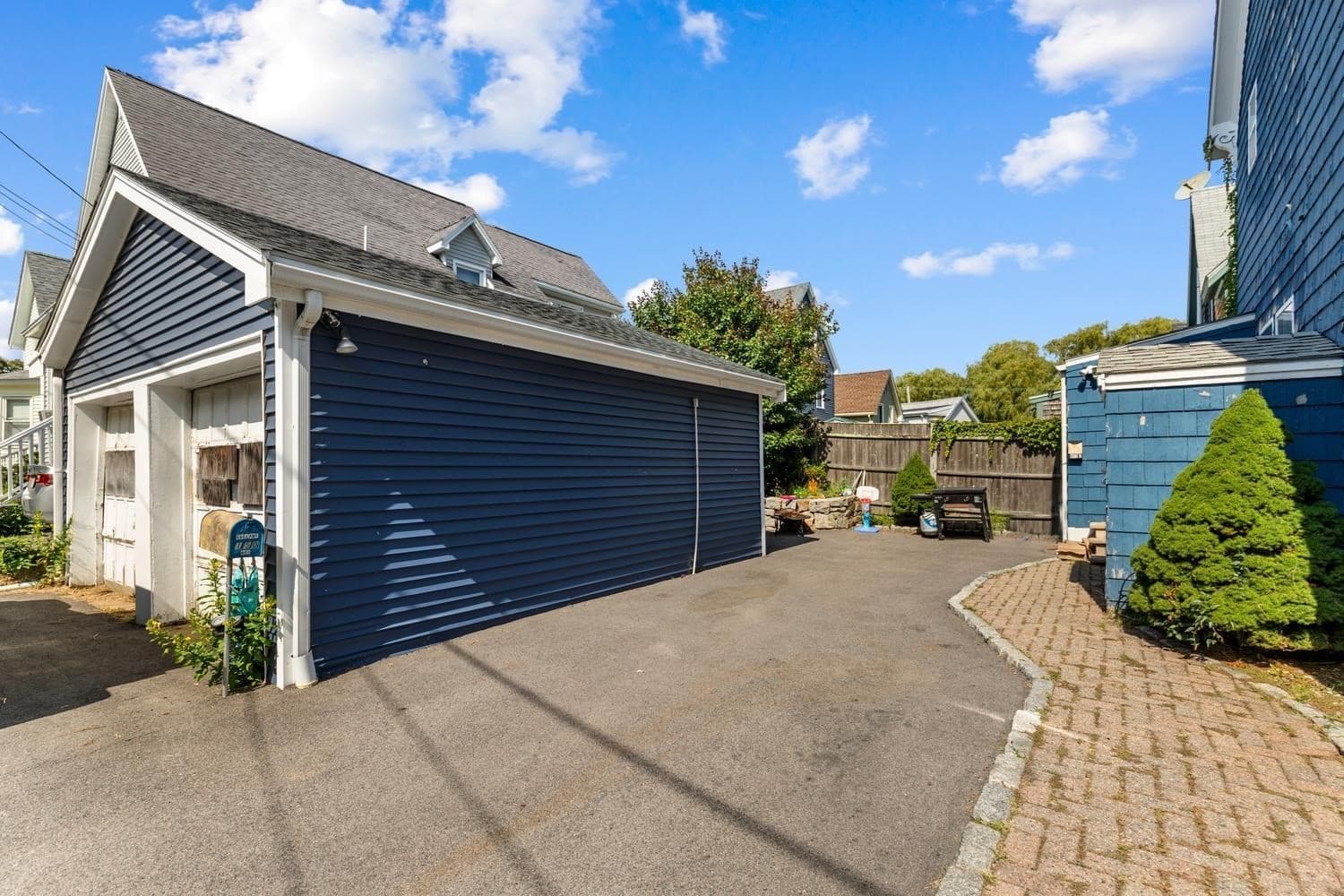 2 Family - 2 Units Up/Down at 150 Maplewood Avenue, Gloucester MA 01930, Gloucester, photo 8 of 34