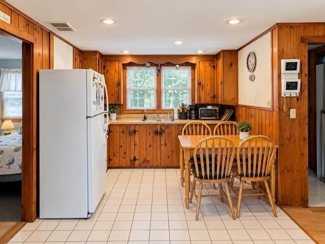 Single Family Residence at 11 Lawrence Road, Dennis MA 02639, Dennis, photo 3 of 11
