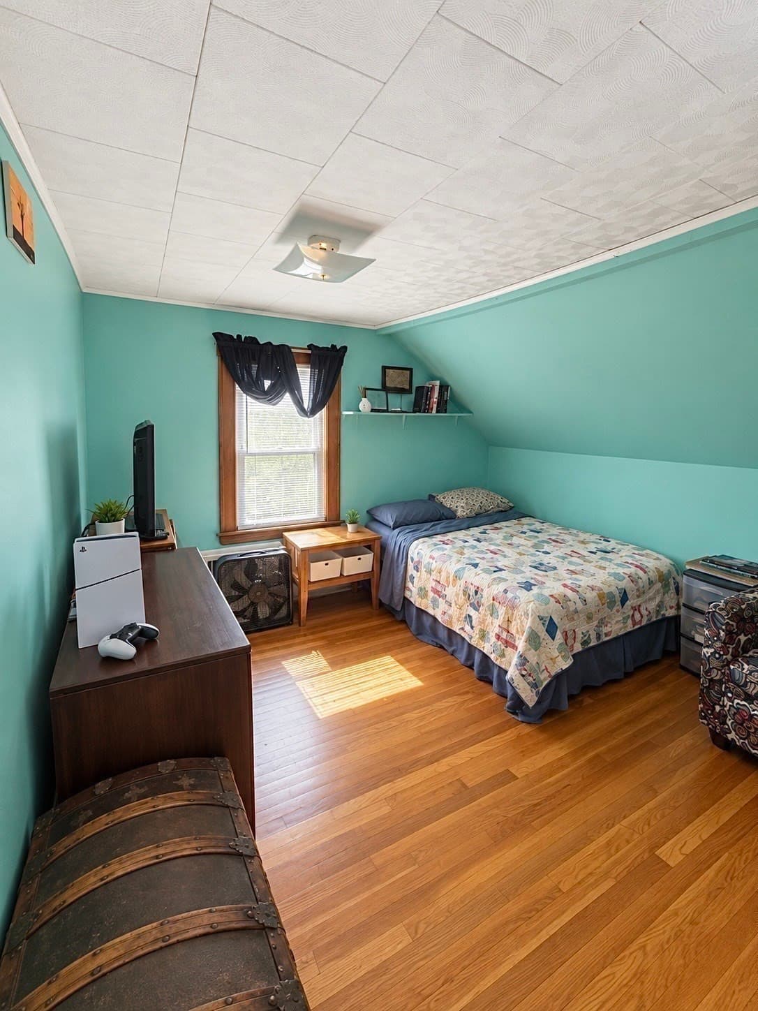 Single Family Residence at 5 Dow Pl, Marlborough MA 01752, Marlborough, photo 12 of 17