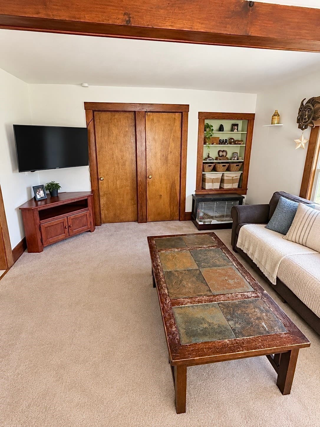 Single Family Residence at 5 Dow Pl, Marlborough MA 01752, Marlborough, photo 3 of 17