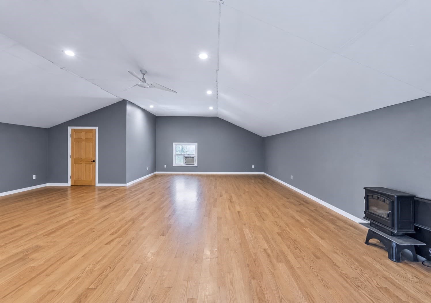 Single Family Residence at 7 Lisa Road, Peabody MA 01960, Peabody, photo 16 of 23