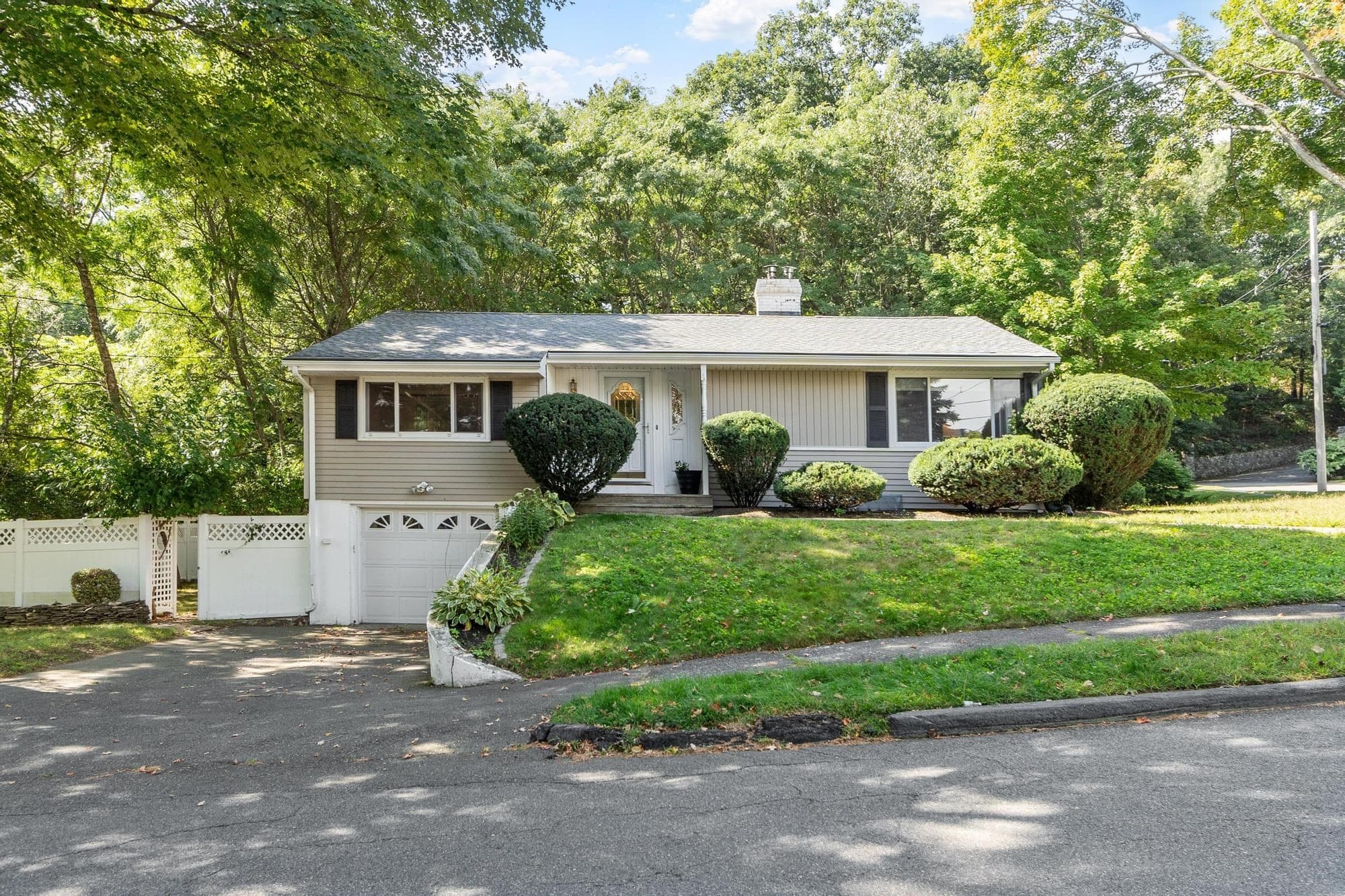 1 Standish Road, Lynnfield MA 01940