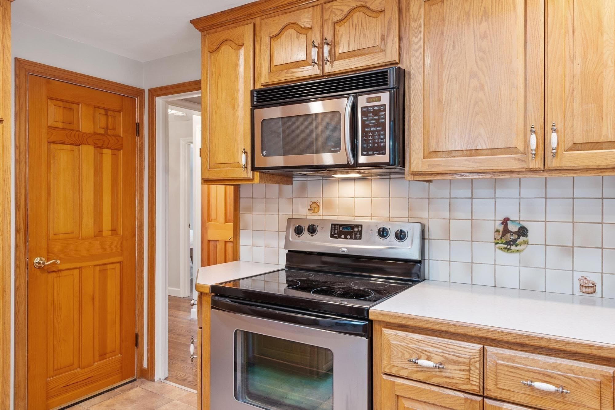 Single Family Residence at 1 Standish Road, Lynnfield MA 01940, Lynnfield, photo 9 of 42
