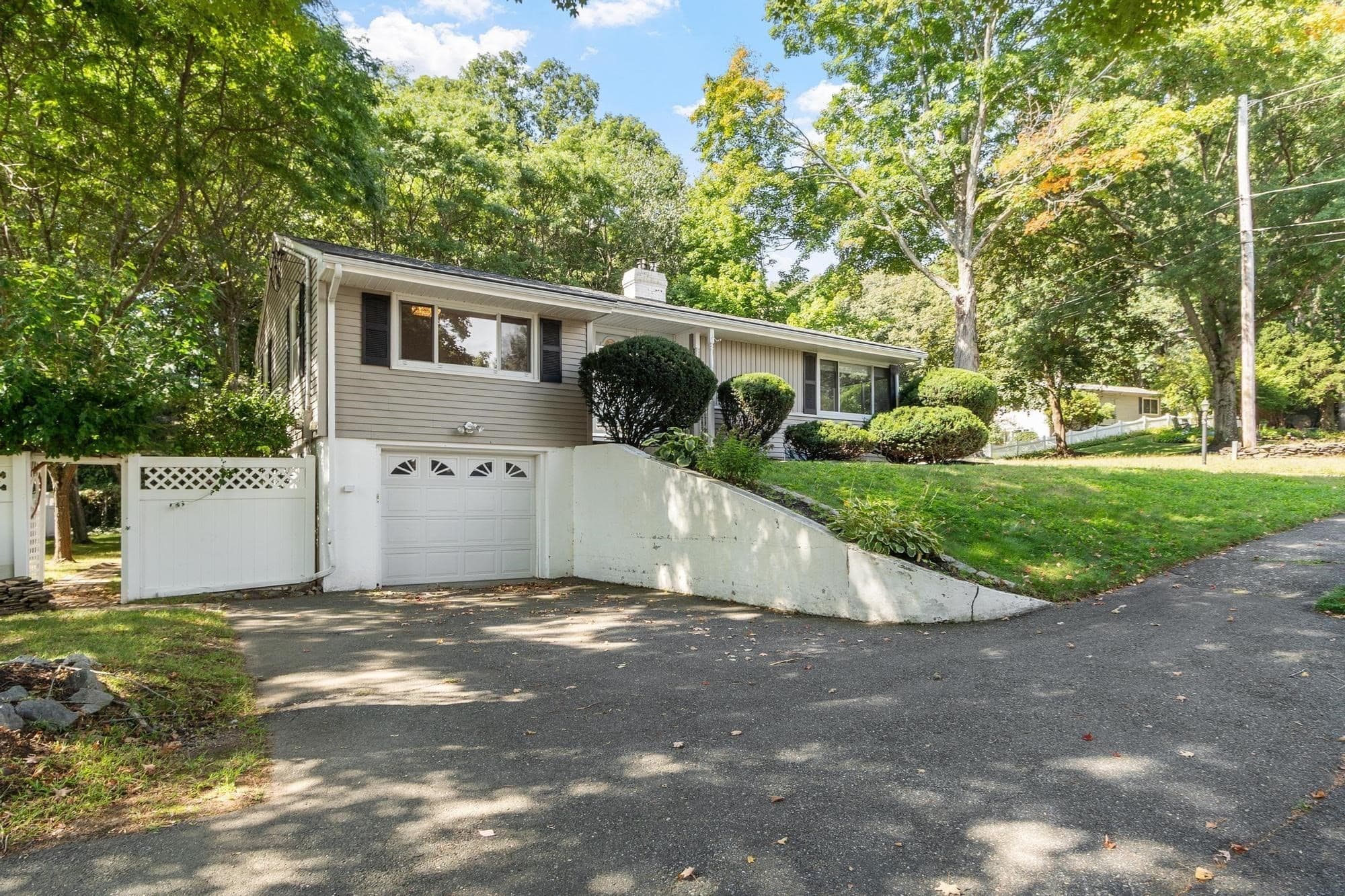 Single Family Residence at 1 Standish Road, Lynnfield MA 01940, Lynnfield, photo 30 of 42