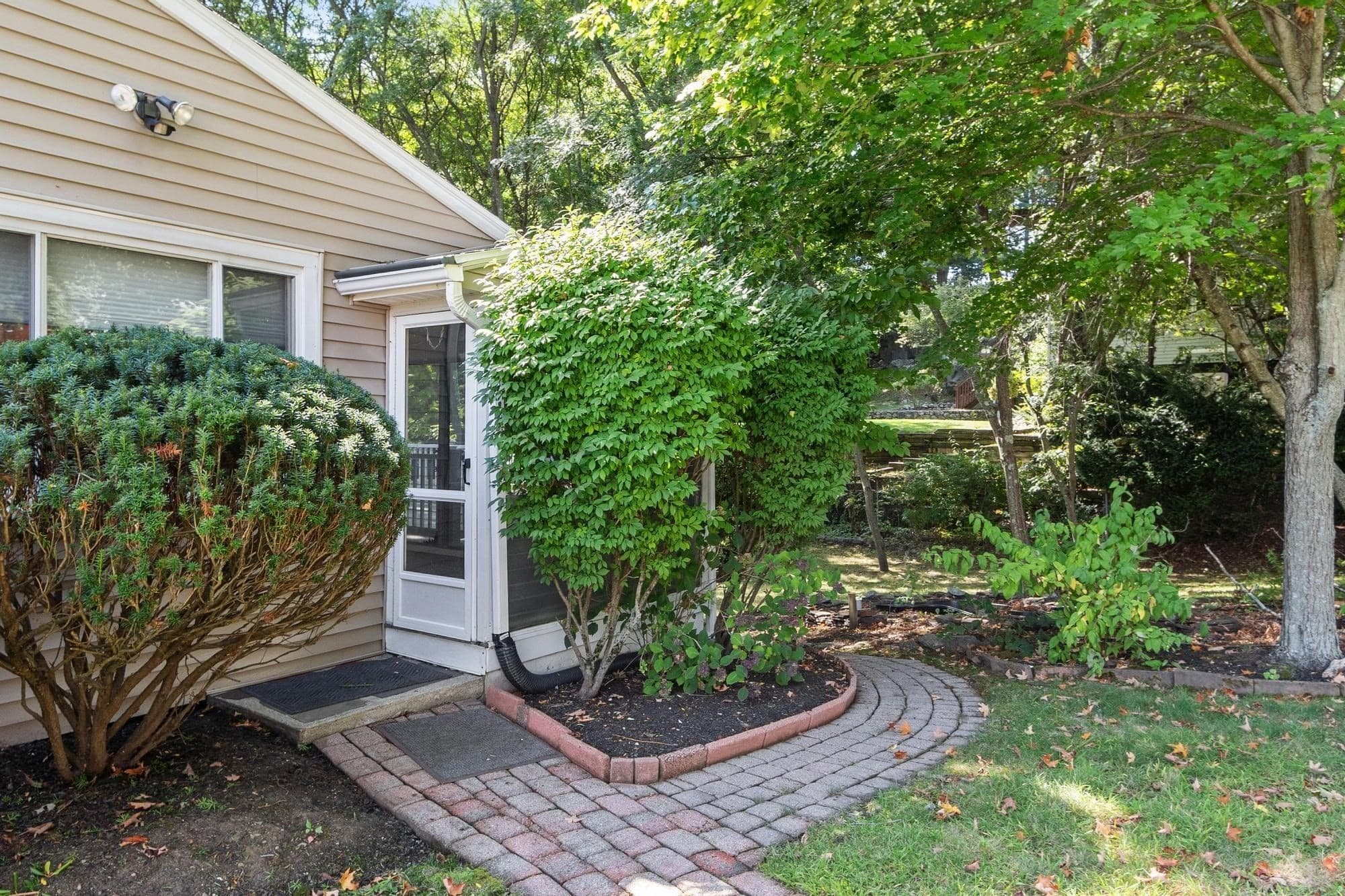 Single Family Residence at 1 Standish Road, Lynnfield MA 01940, Lynnfield, photo 33 of 42
