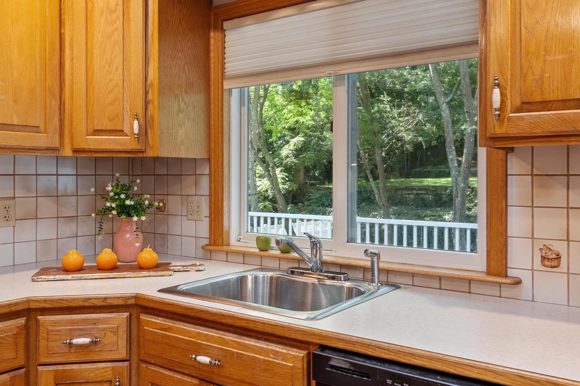 Single Family Residence at 1 Standish Road, Lynnfield MA 01940, Lynnfield, photo 8 of 42