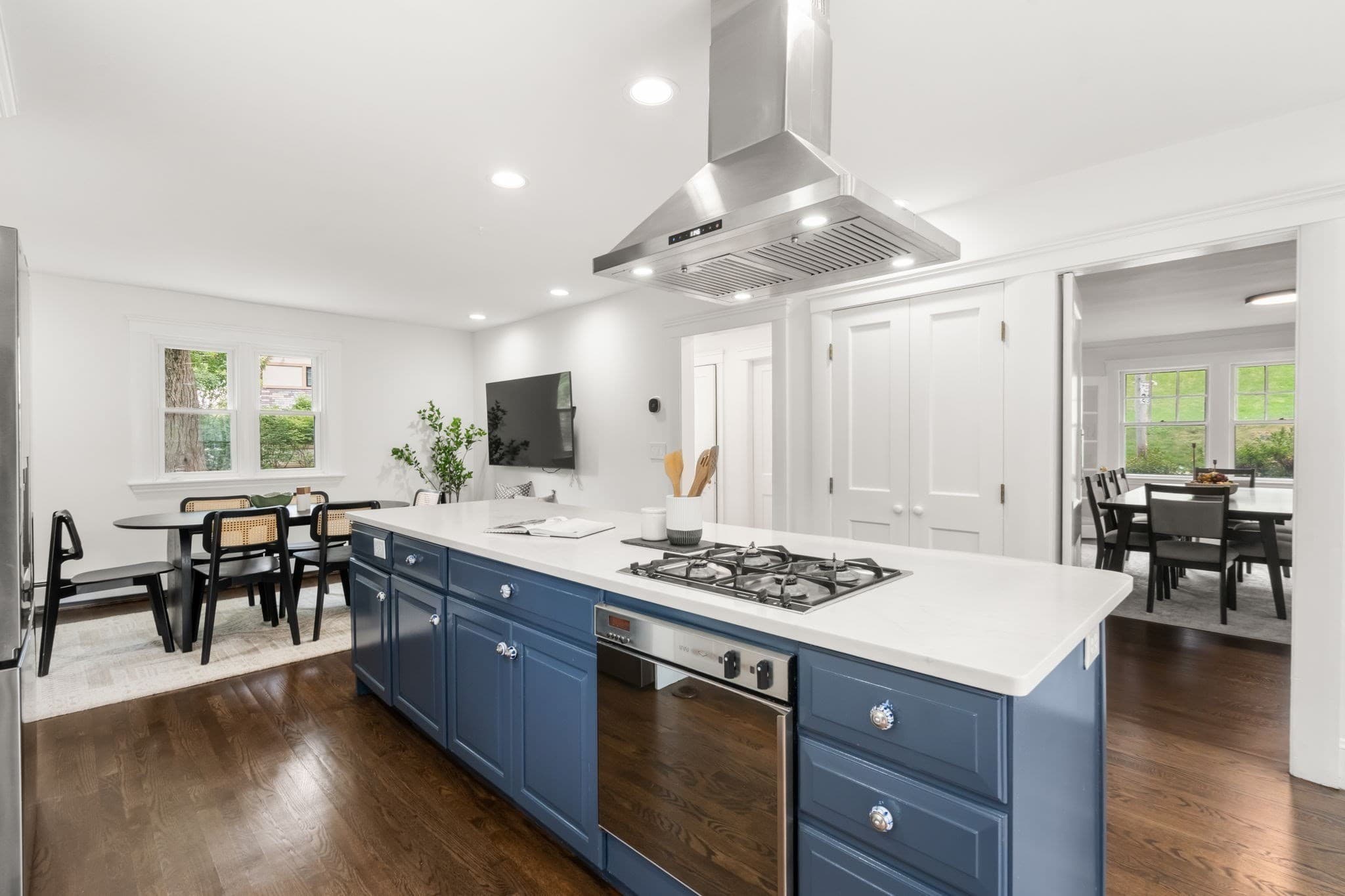 Single Family Residence at 575 Chestnut Street, Newton MA 02468, Newton, photo 13 of 42