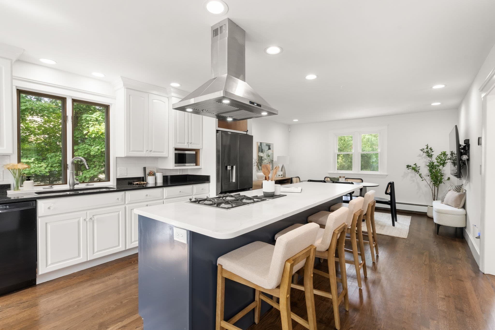 Single Family Residence at 575 Chestnut Street, Newton MA 02468, Newton, photo 12 of 42
