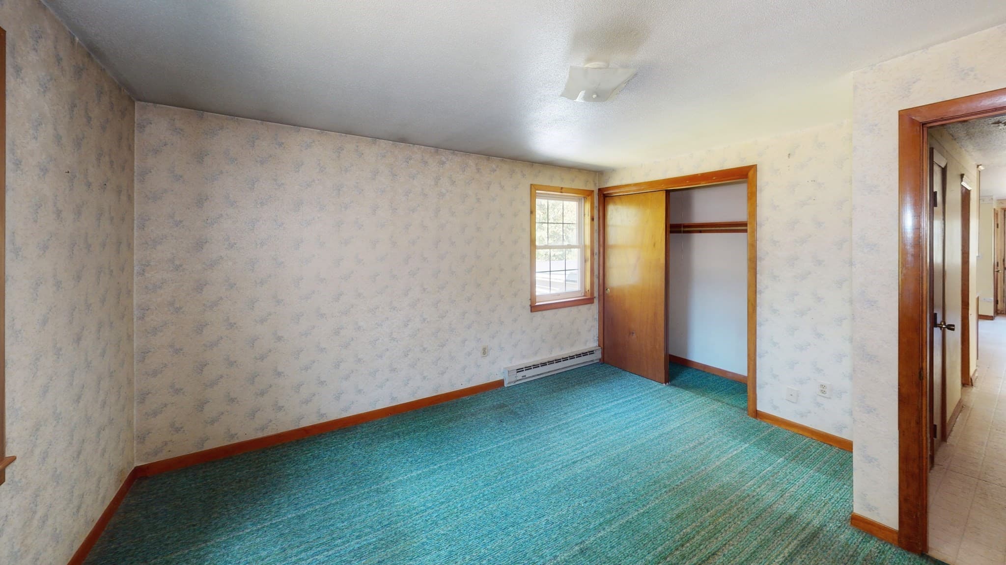 Single Family Residence at 12 Flint Rd, Charlton MA 01507, Charlton, photo 9 of 22