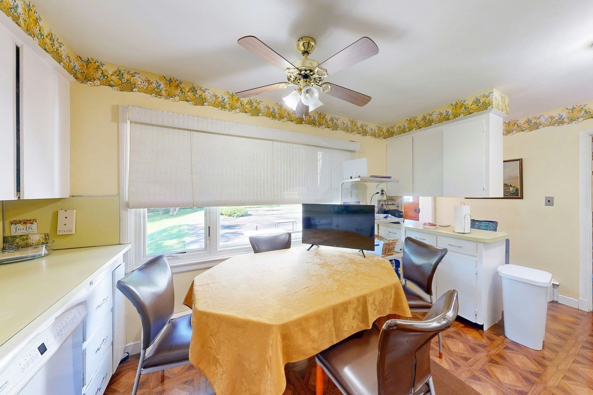 Single Family Residence at 17 Hallen Ave, Milton MA 02186, Milton, photo 6 of 39