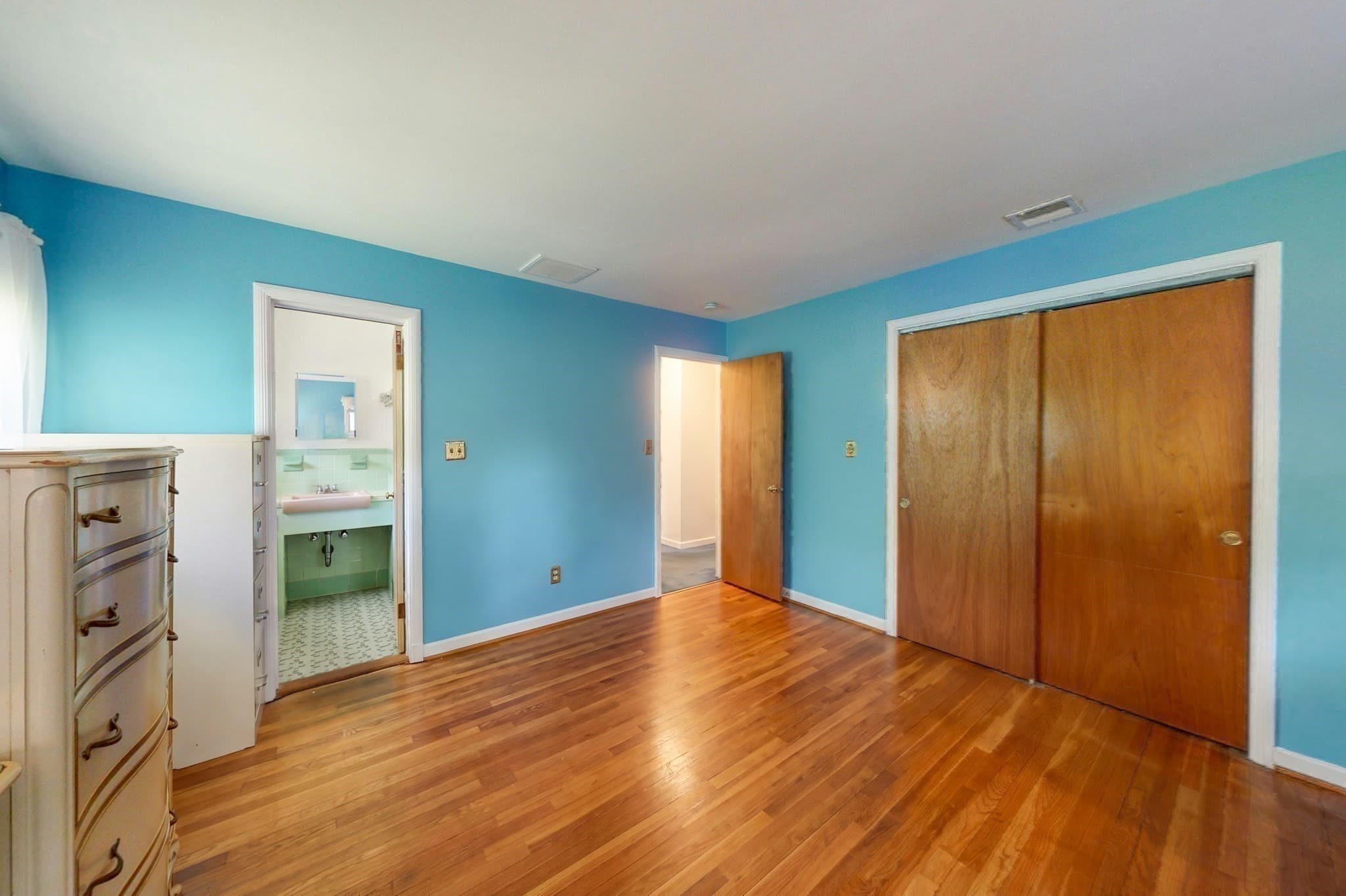 Single Family Residence at 17 Hallen Ave, Milton MA 02186, Milton, photo 16 of 39
