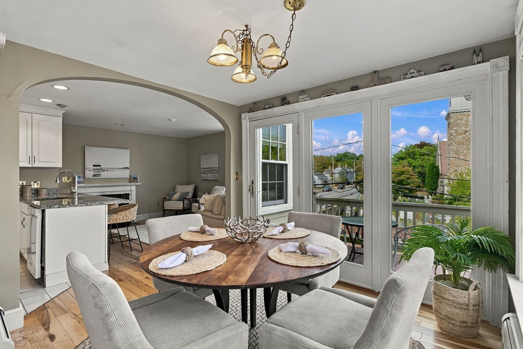 Condominium at 162 High St # B, Newburyport MA 01950, Newburyport, photo 12 of 20