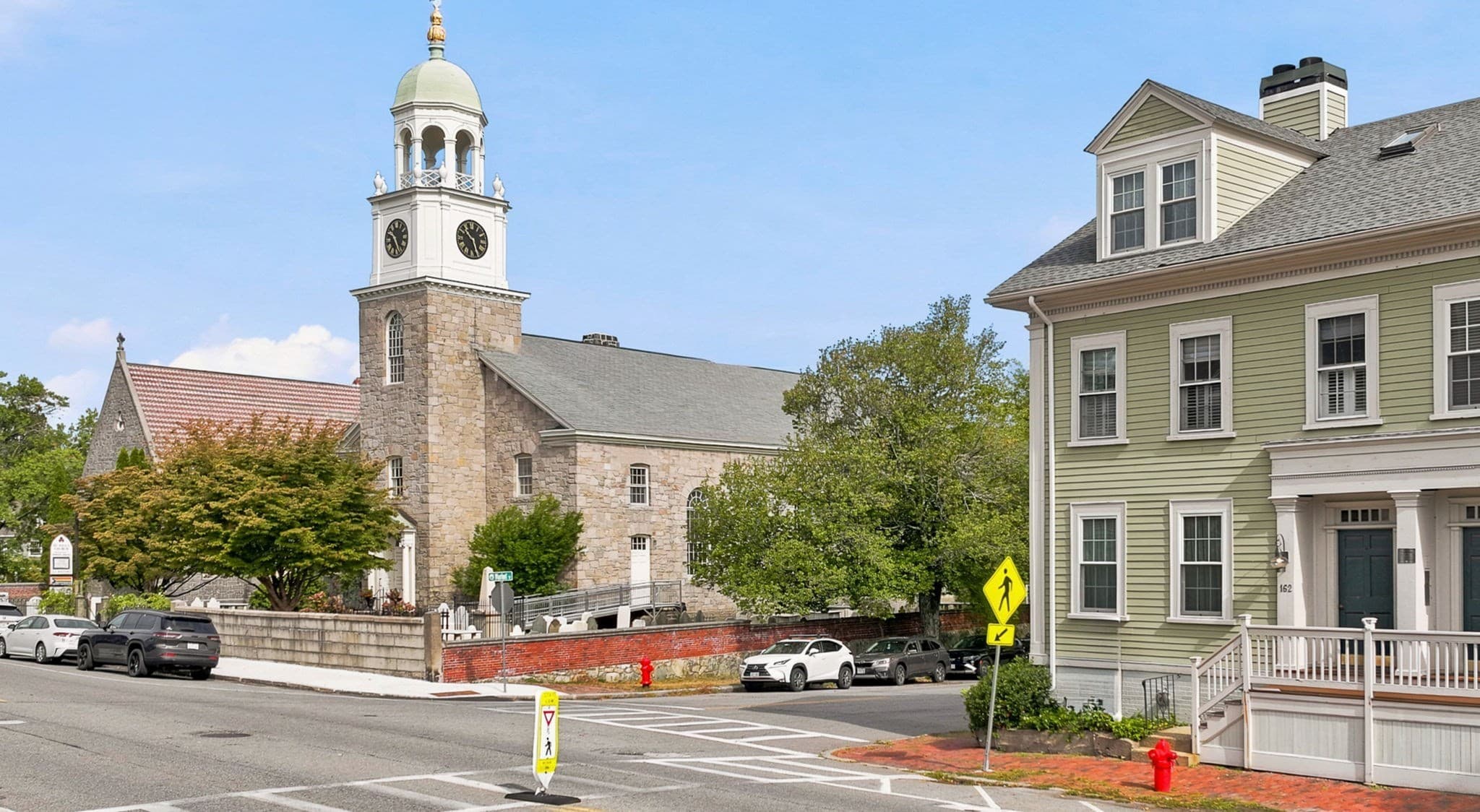 162 High St # B, Newburyport MA 01950