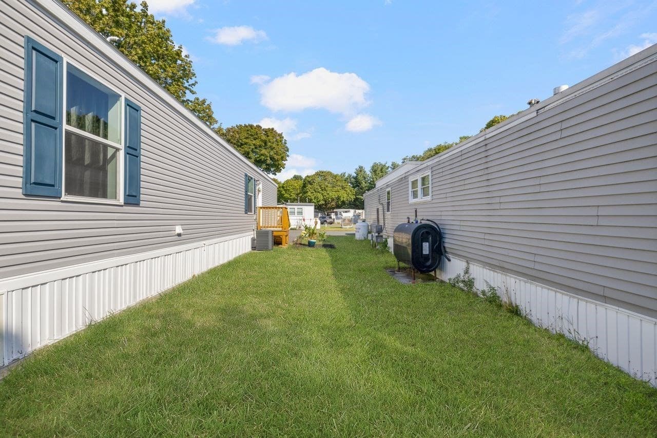 Mobile Home at 460 Collins # 25, Attleboro MA 02703, Attleboro, photo 22 of 24