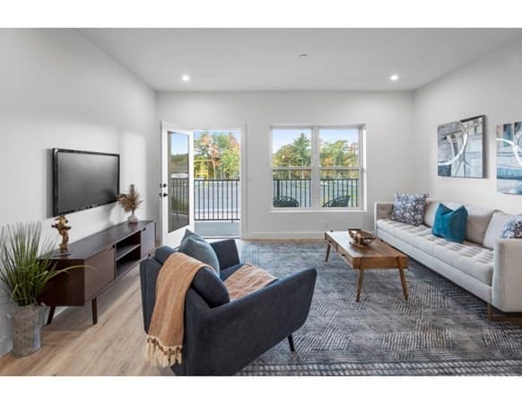 Condominium at 635 Main St. # 111, Wilmington MA 01887, Wilmington, photo 19 of 24