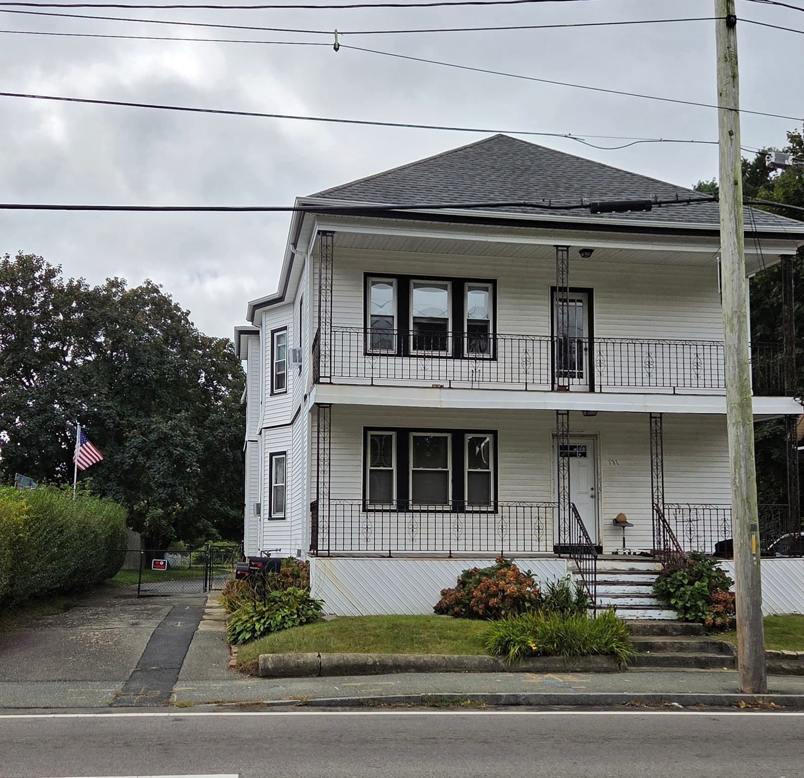 Multi Family at 131 State Rd, Dartmouth MA 02747, Dartmouth, photo 37 of 38