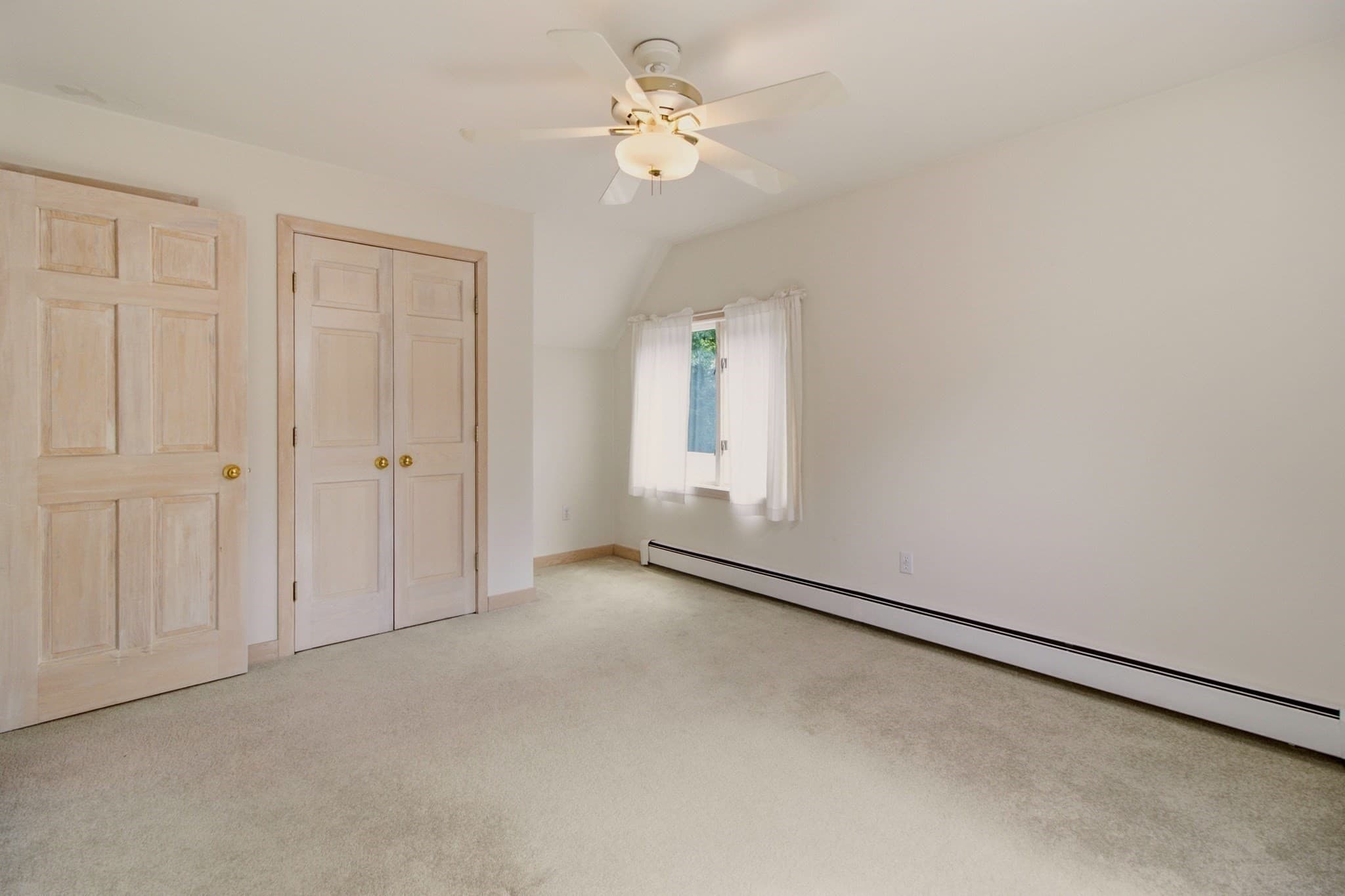 Single Family Residence at 242 Church Pond, Tiverton RI 02878, Tiverton, photo 30 of 41