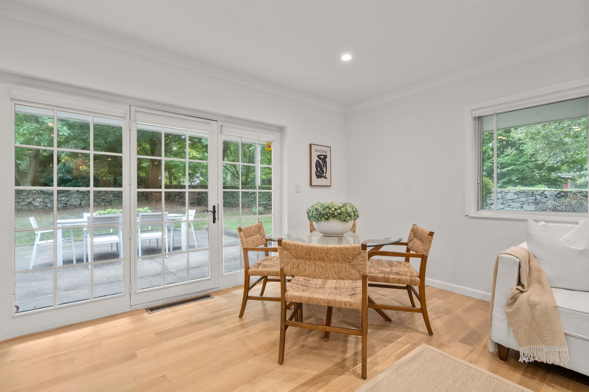 Single Family Residence at 18 Chestnut Pl, Brookline MA 02445, Brookline, photo 7 of 19