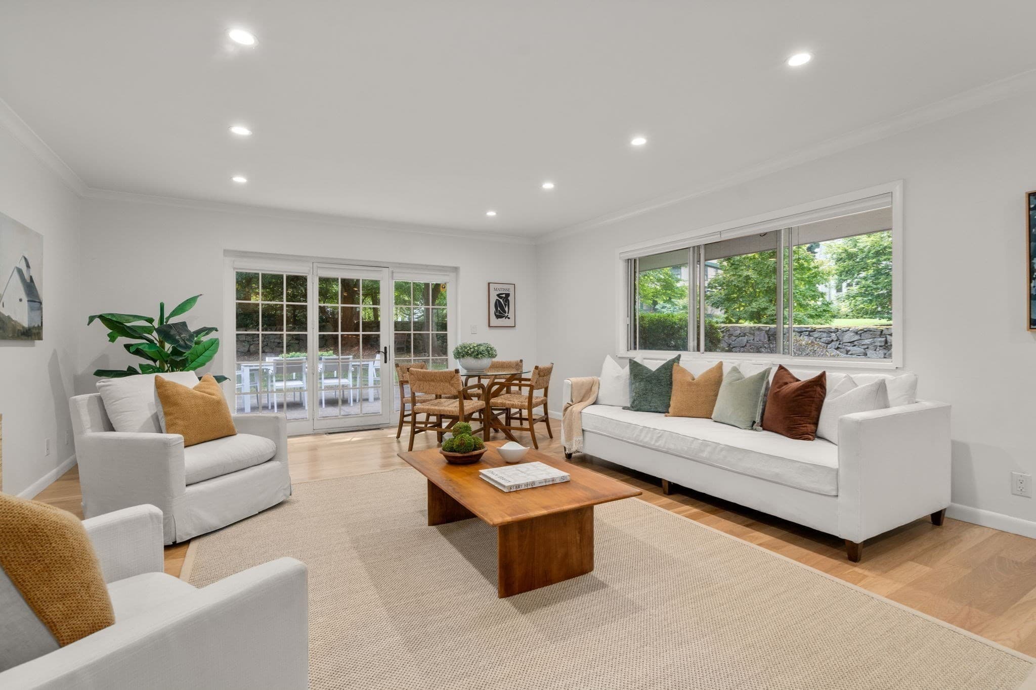 Condominium at 18 Chestnut Pl # 18, Brookline MA 02445, Brookline, photo 5 of 21