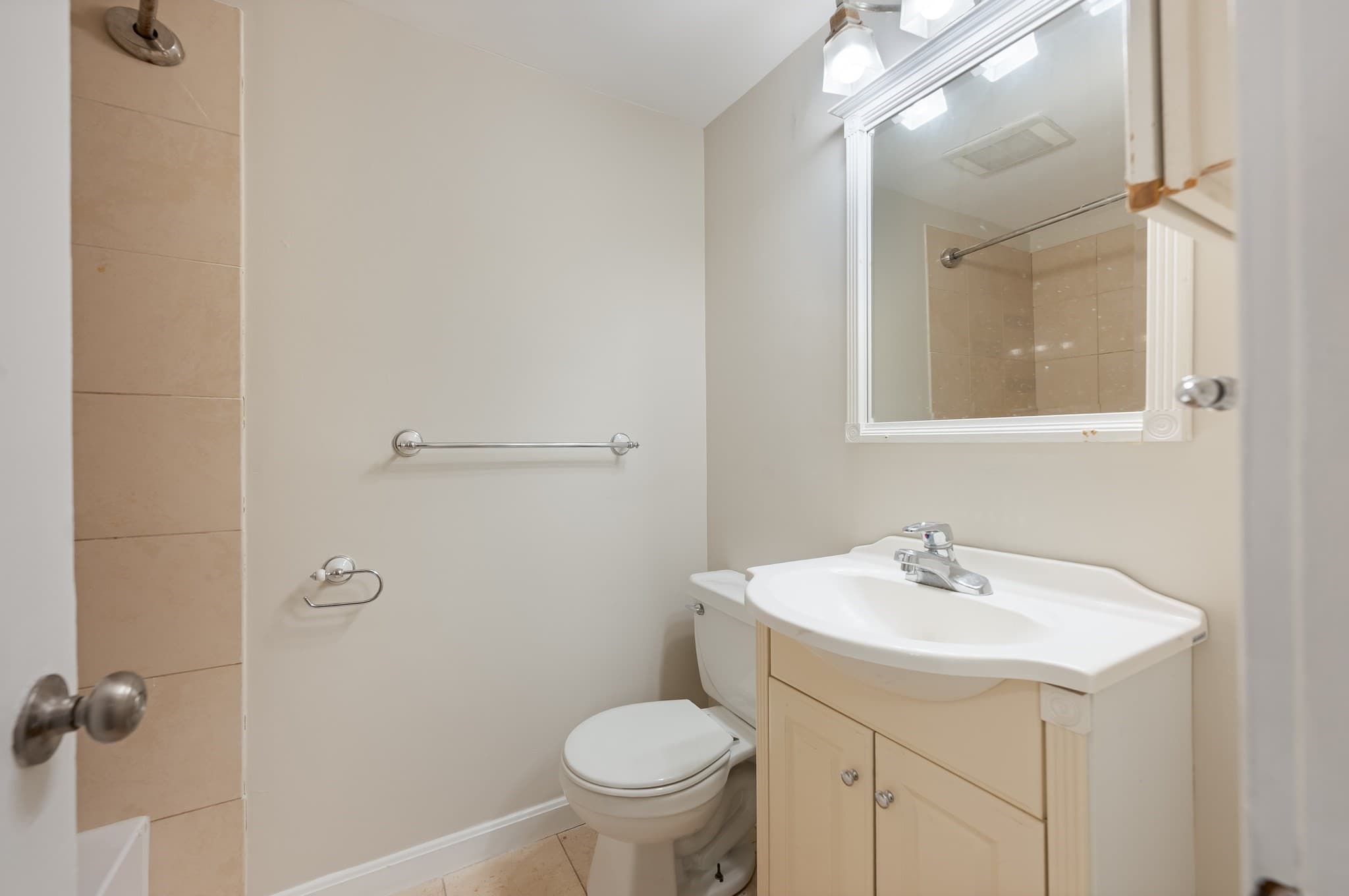 Condominium at 11 Revere St # 1, Boston MA 02114, photo 10 of 17