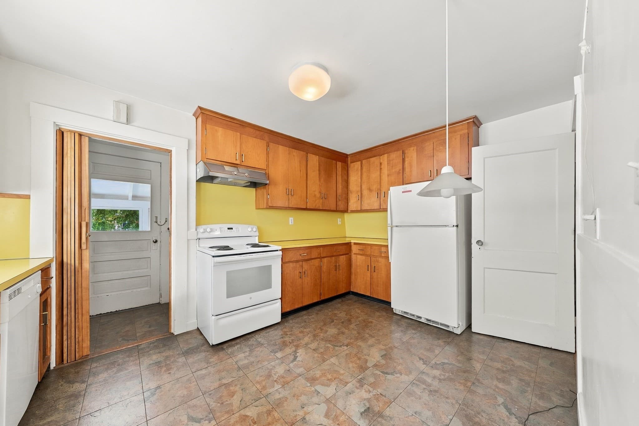2 Family - 2 Units Up/Down at 32-34 Grozier Rd., Cambridge MA 02138, Cambridge, photo 9 of 37