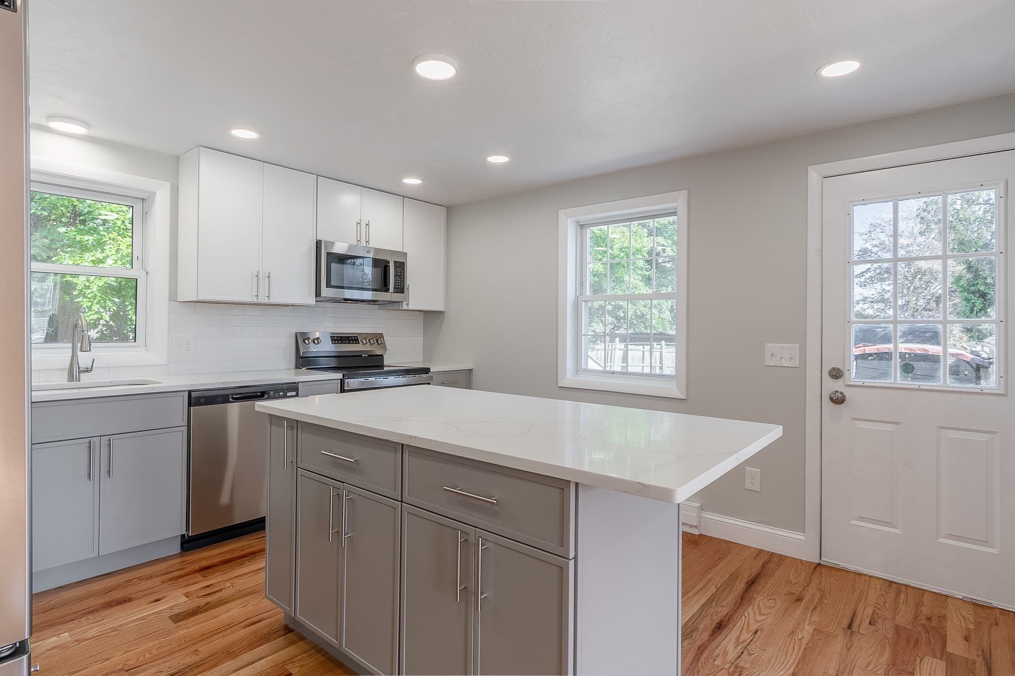 Single Family Residence at 28B Boylston Street, Worcester MA 01605, Worcester, photo 8 of 27