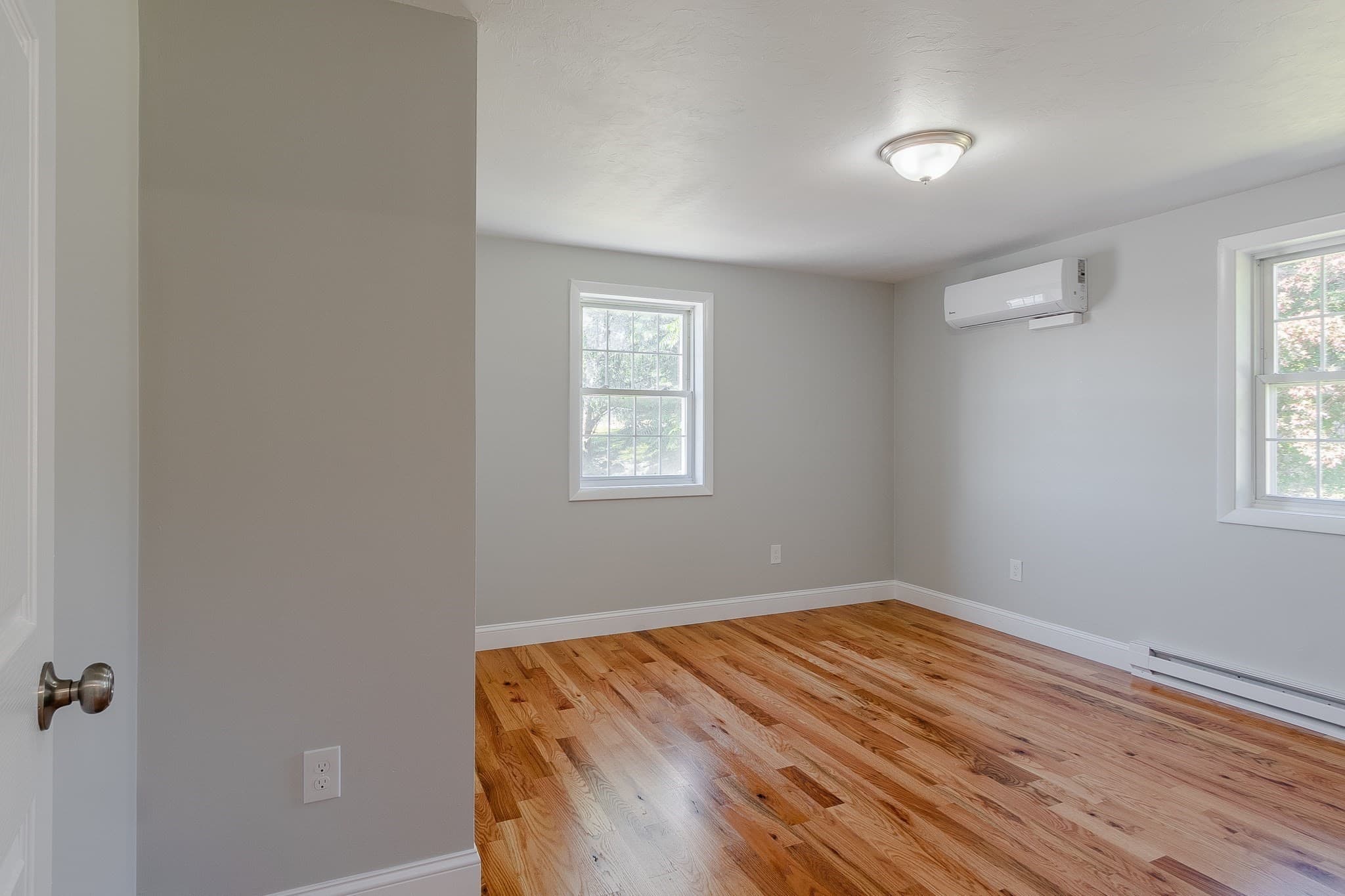 Single Family Residence at 32A Boylston Street, Worcester MA 01605, photo 16 of 26